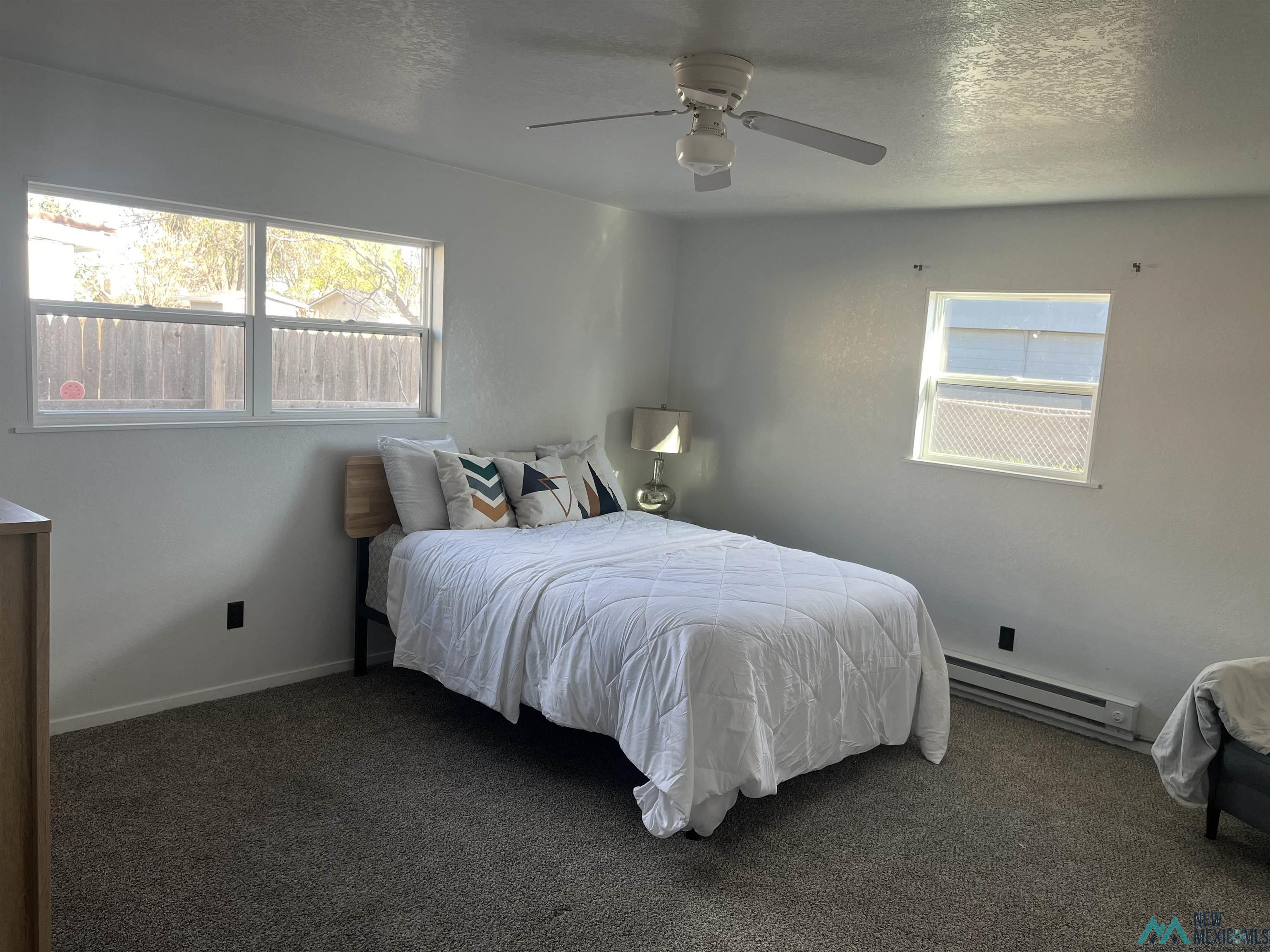 225 E Plaza Drive
