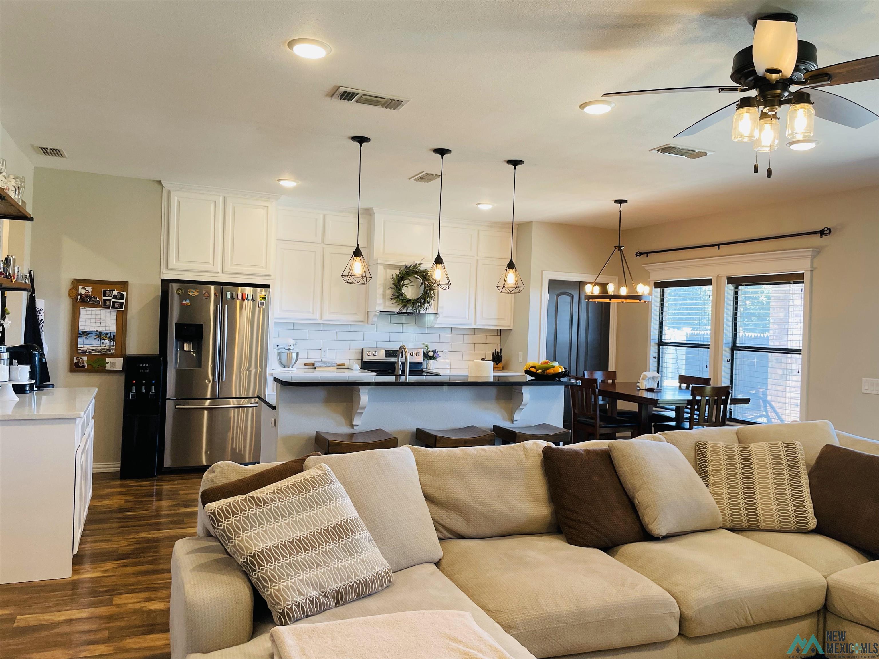 3304 Northglen Drive