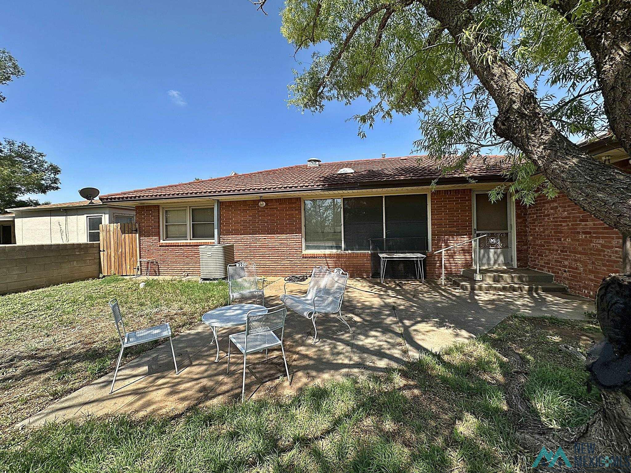2709 Gidding Street