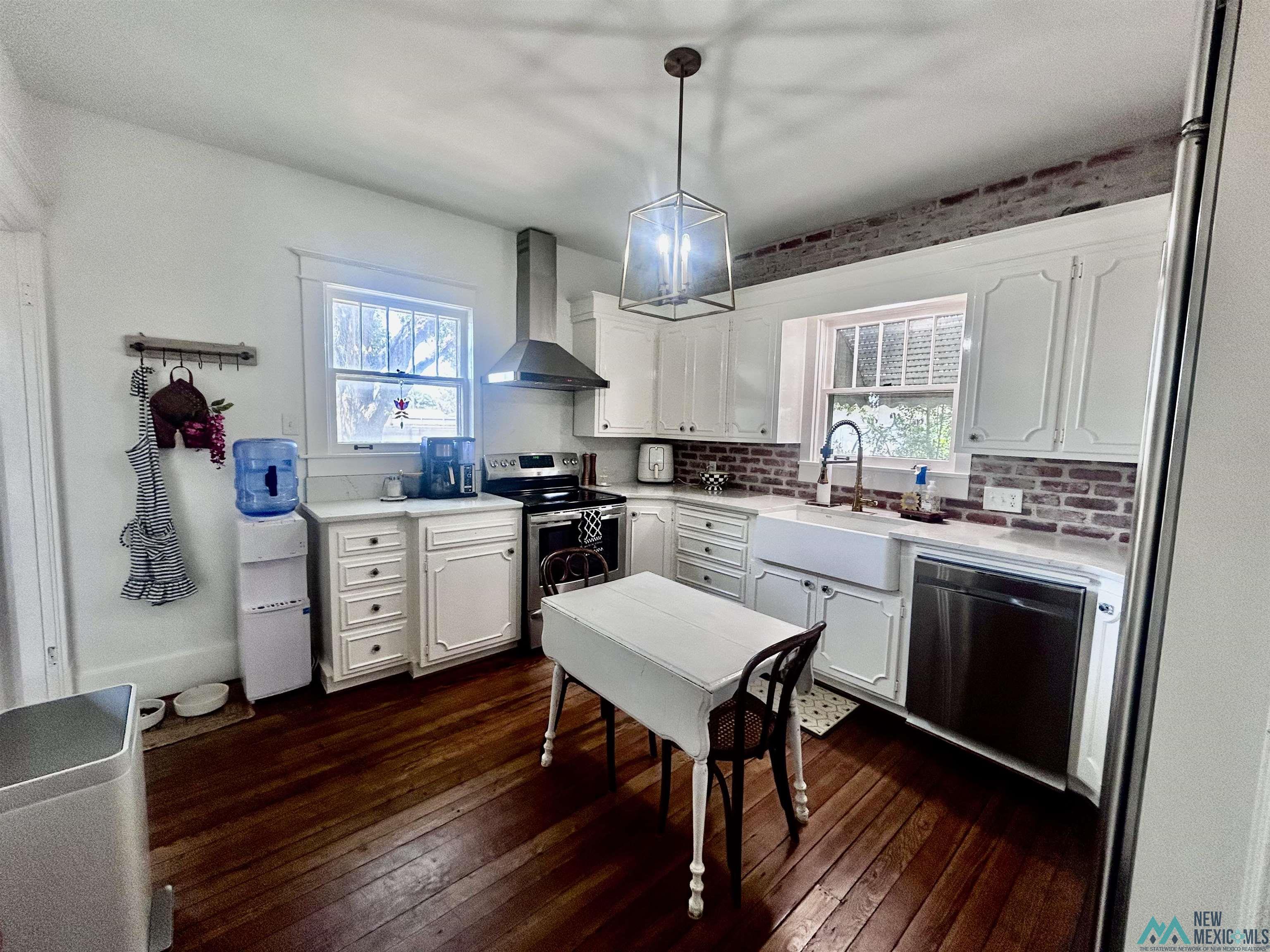 710 4th Street