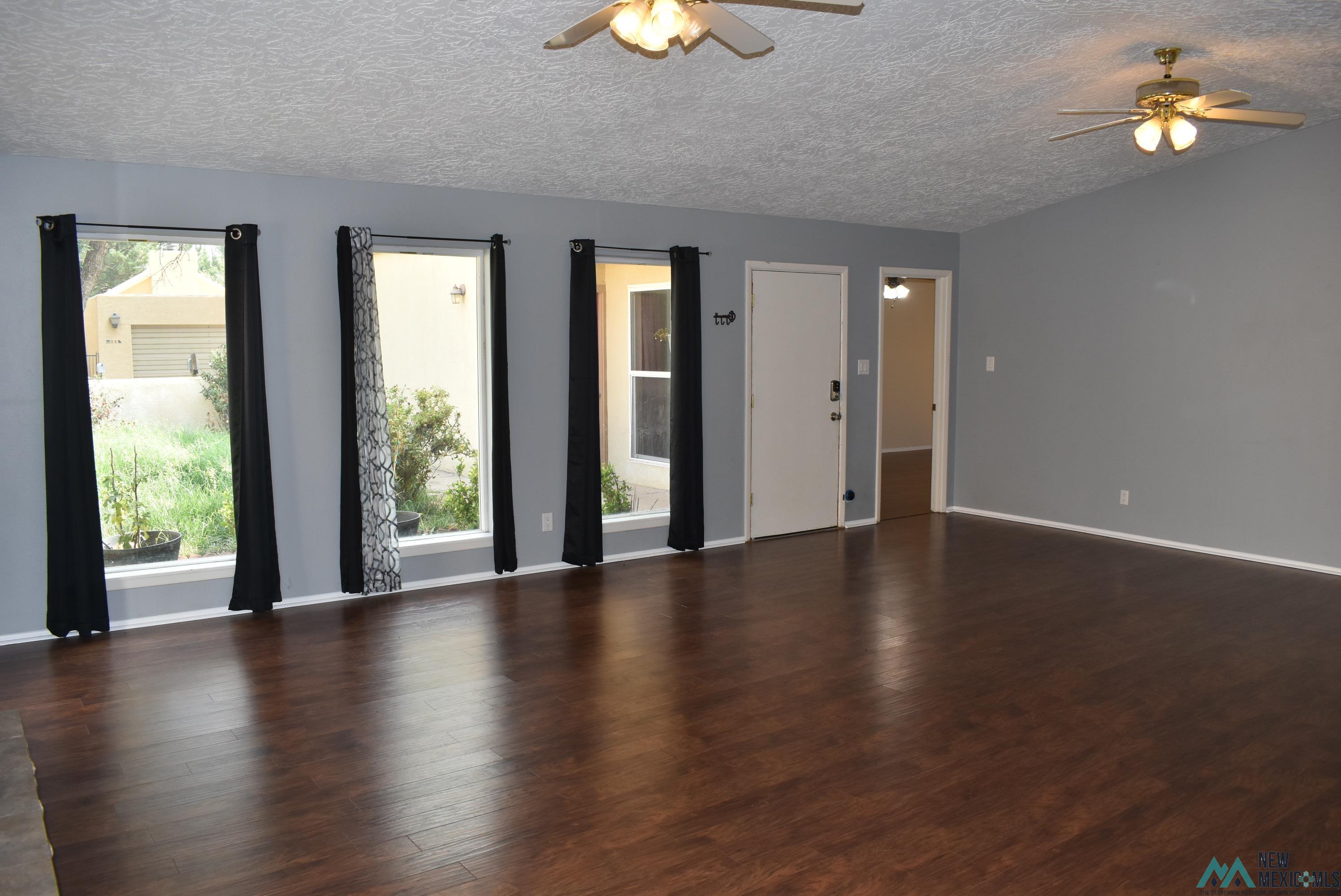 27 Paseo Village