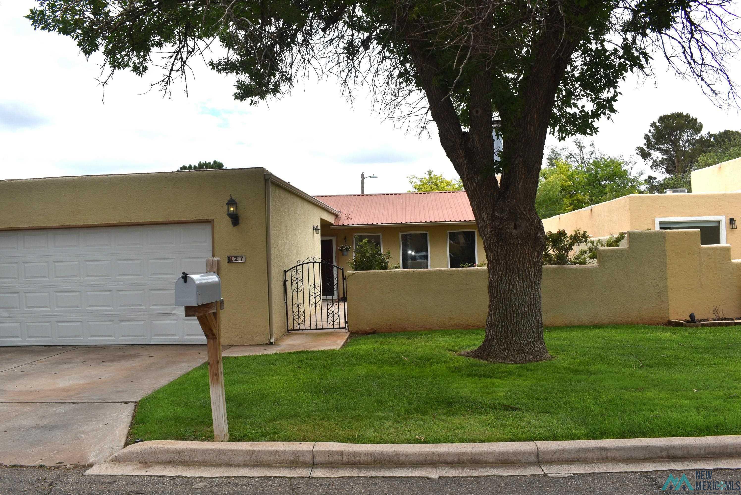 27 Paseo Village