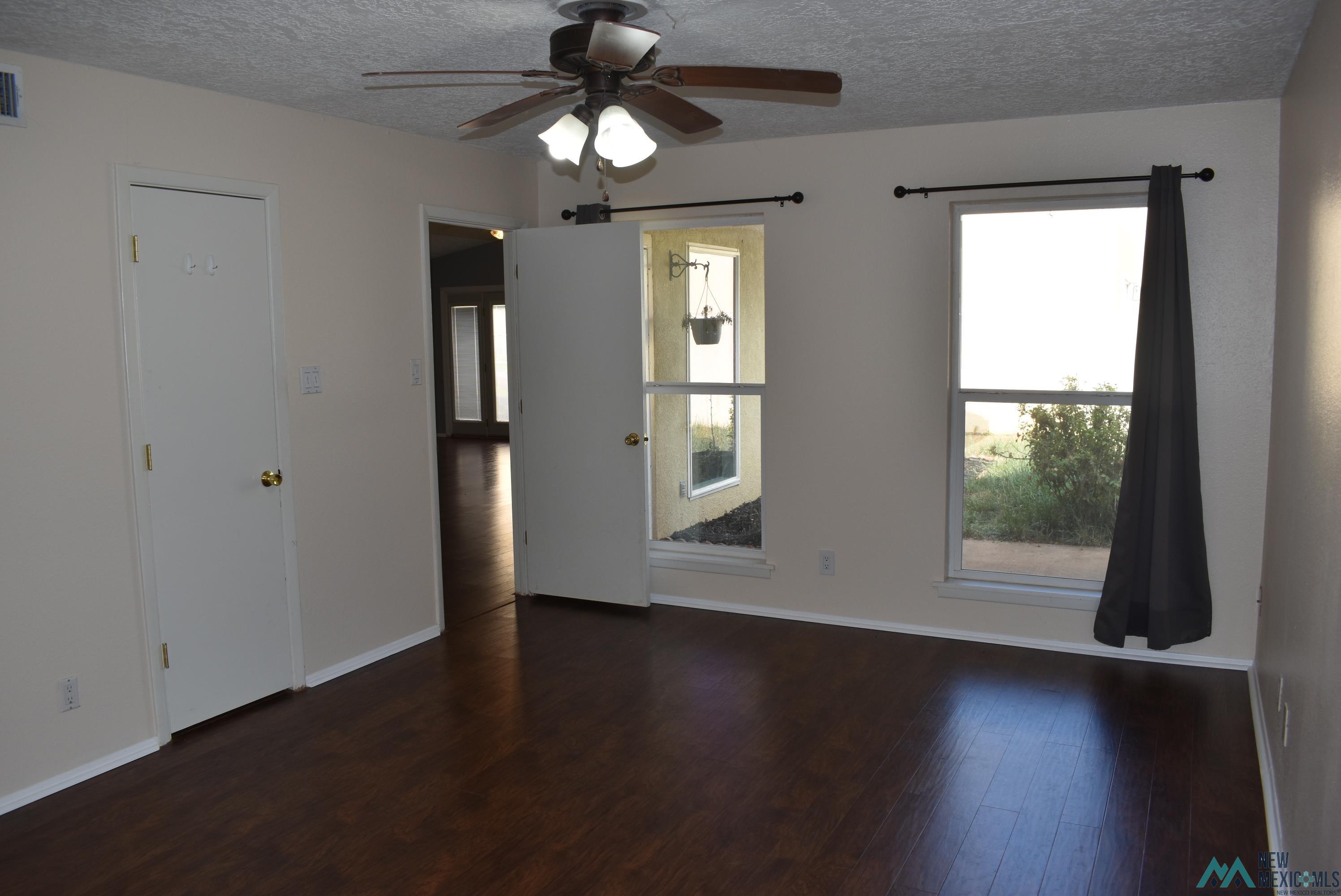 27 Paseo Village