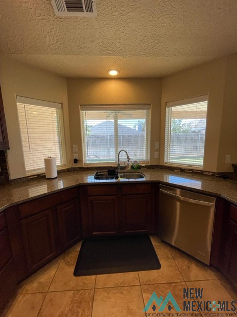 1720 College Park Drive