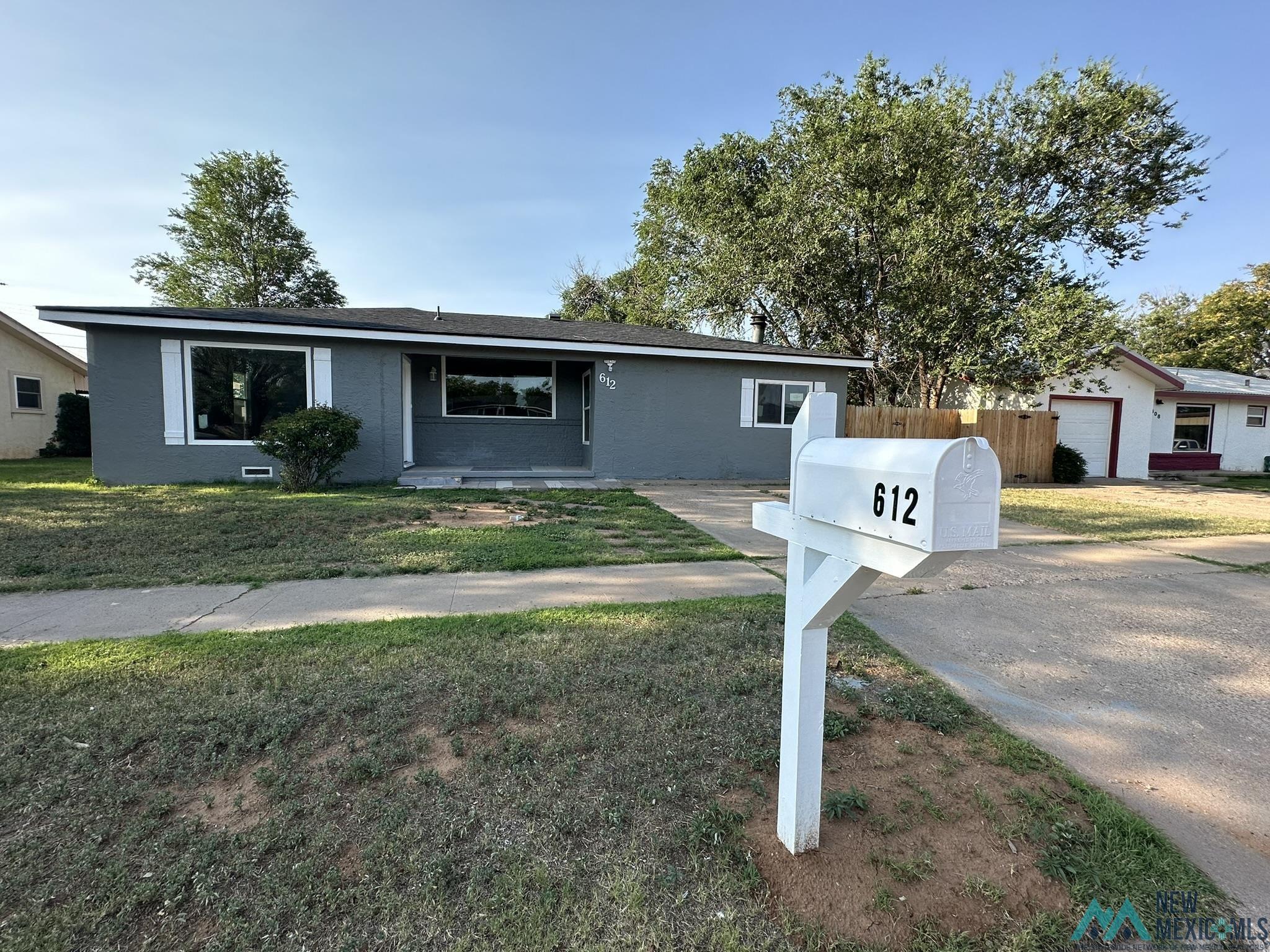 612 Prairieview Drive