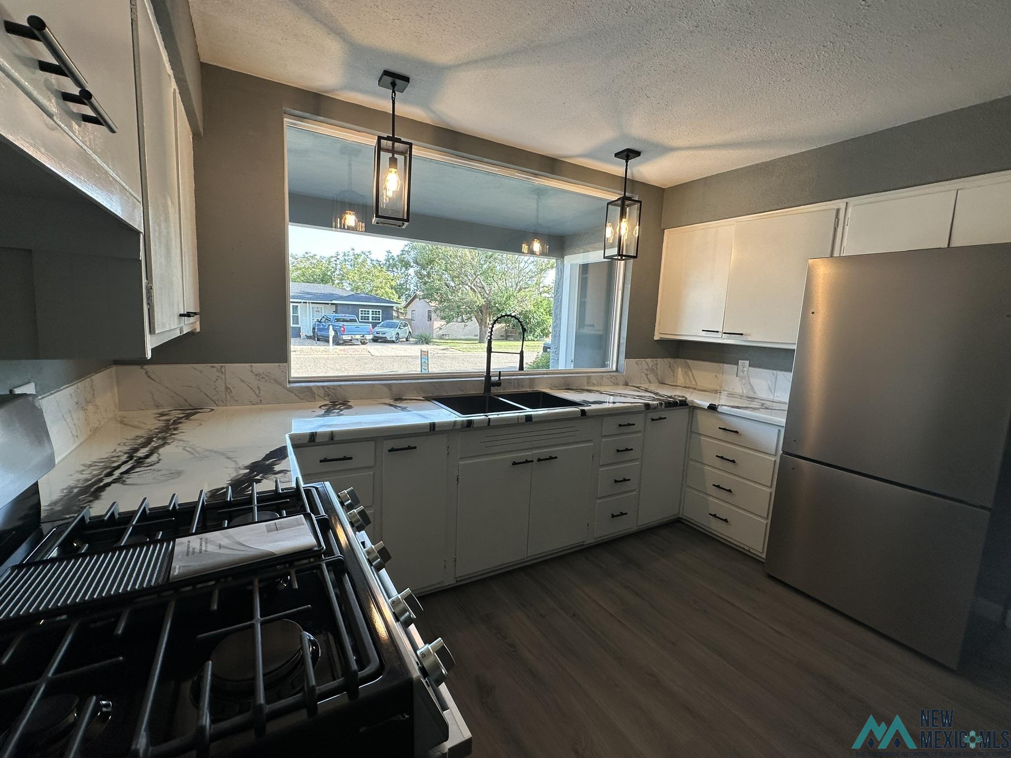 612 Prairieview Drive