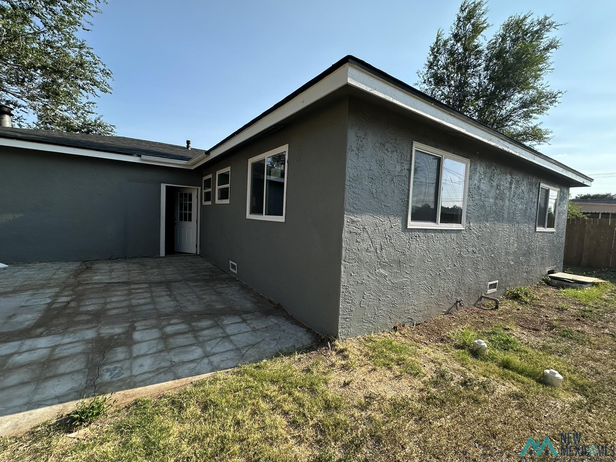 612 Prairieview Drive