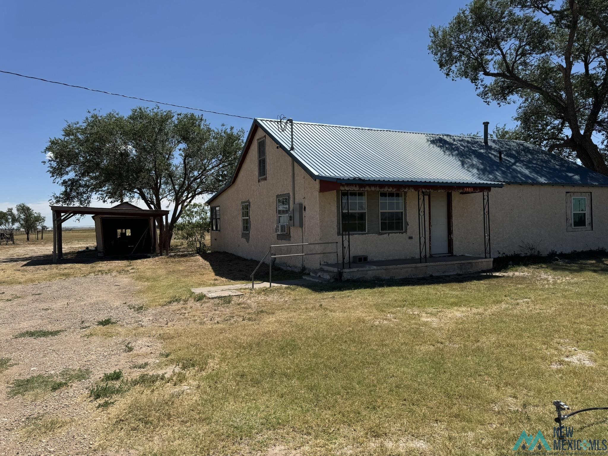 1661 S Roosevelt Road 6 Road