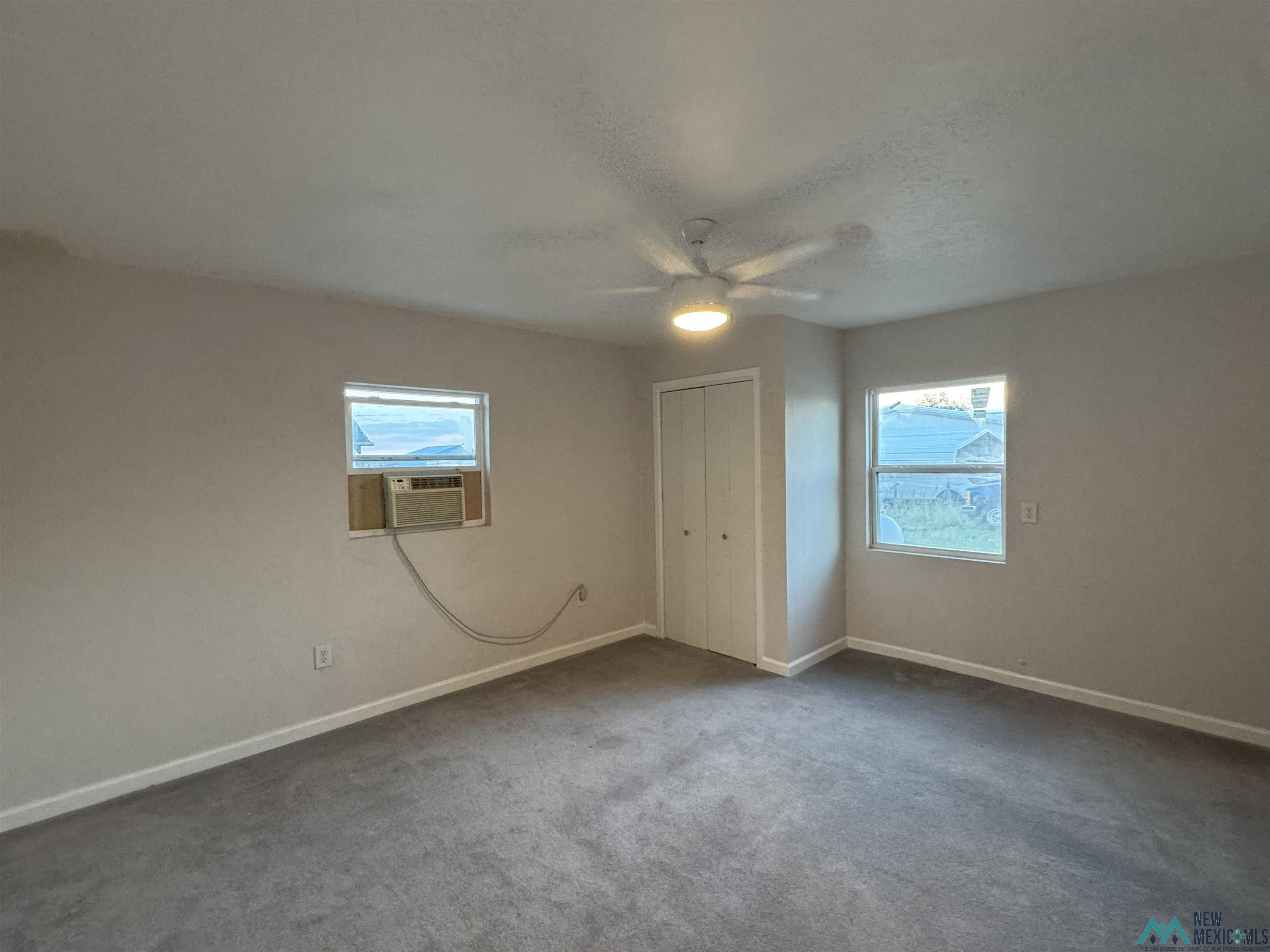 1661 S Roosevelt Road 6 Road