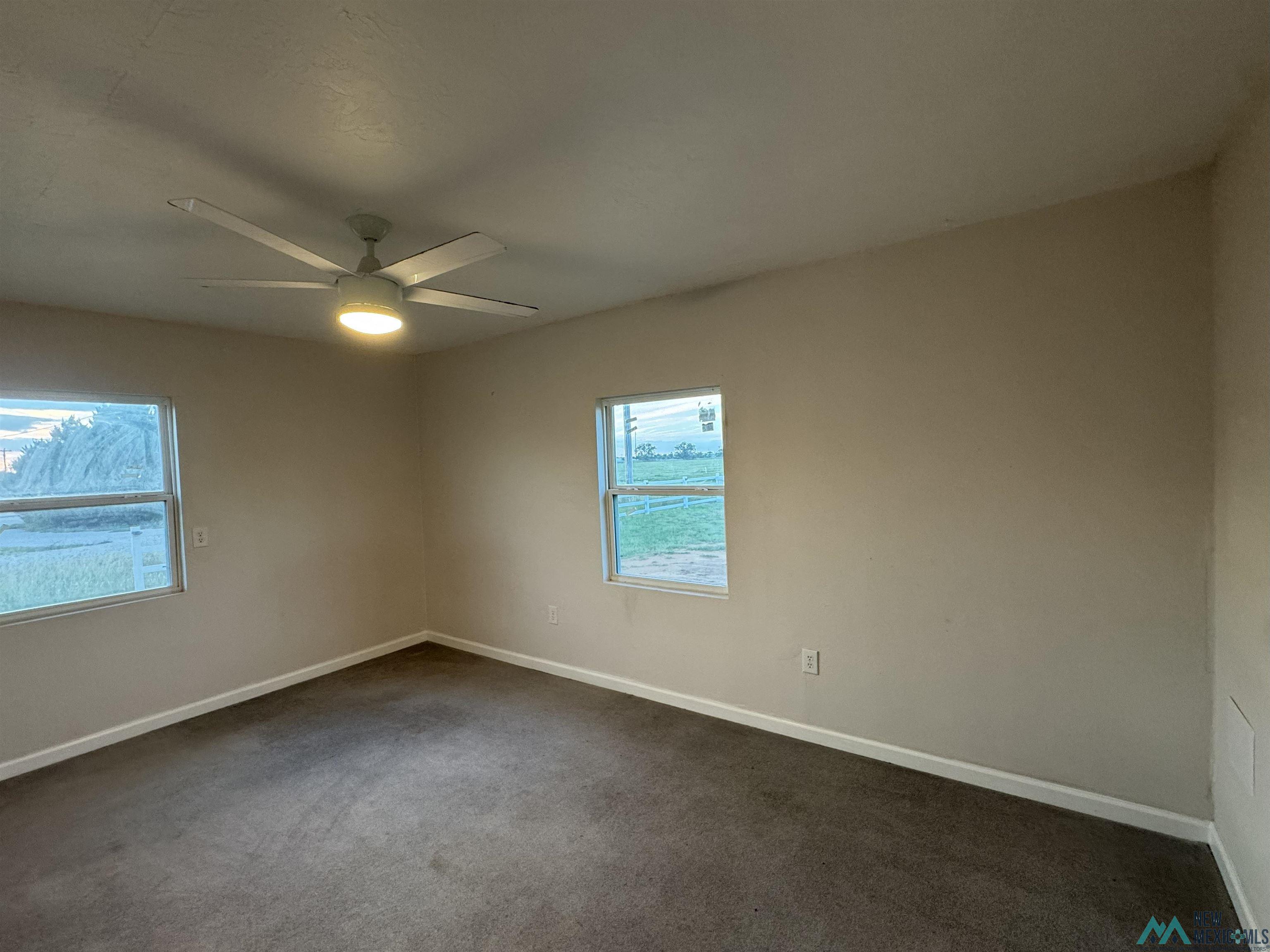 1661 S Roosevelt Road 6 Road