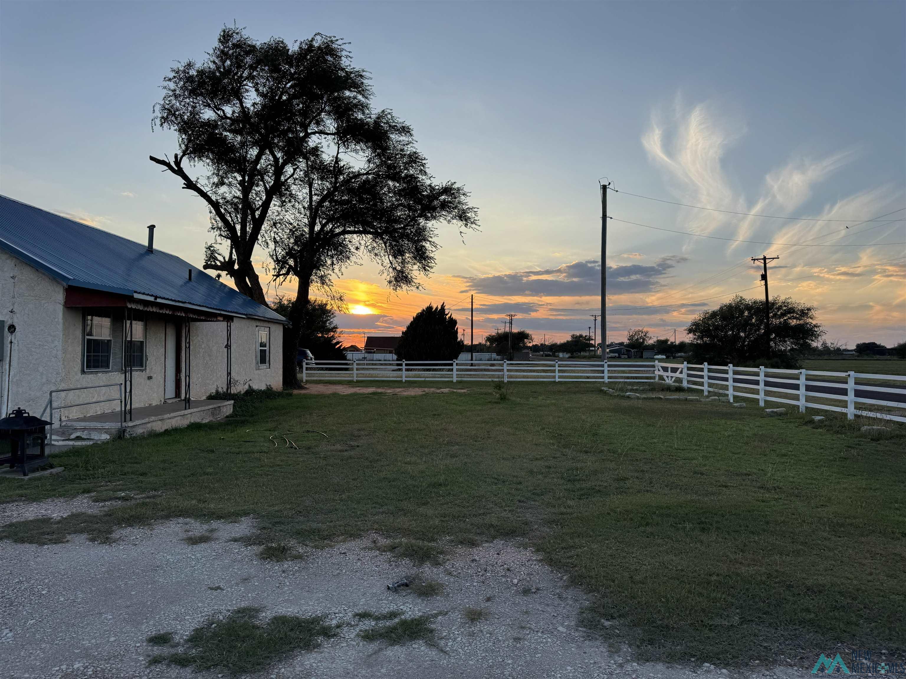 1661 S Roosevelt Road 6 Road