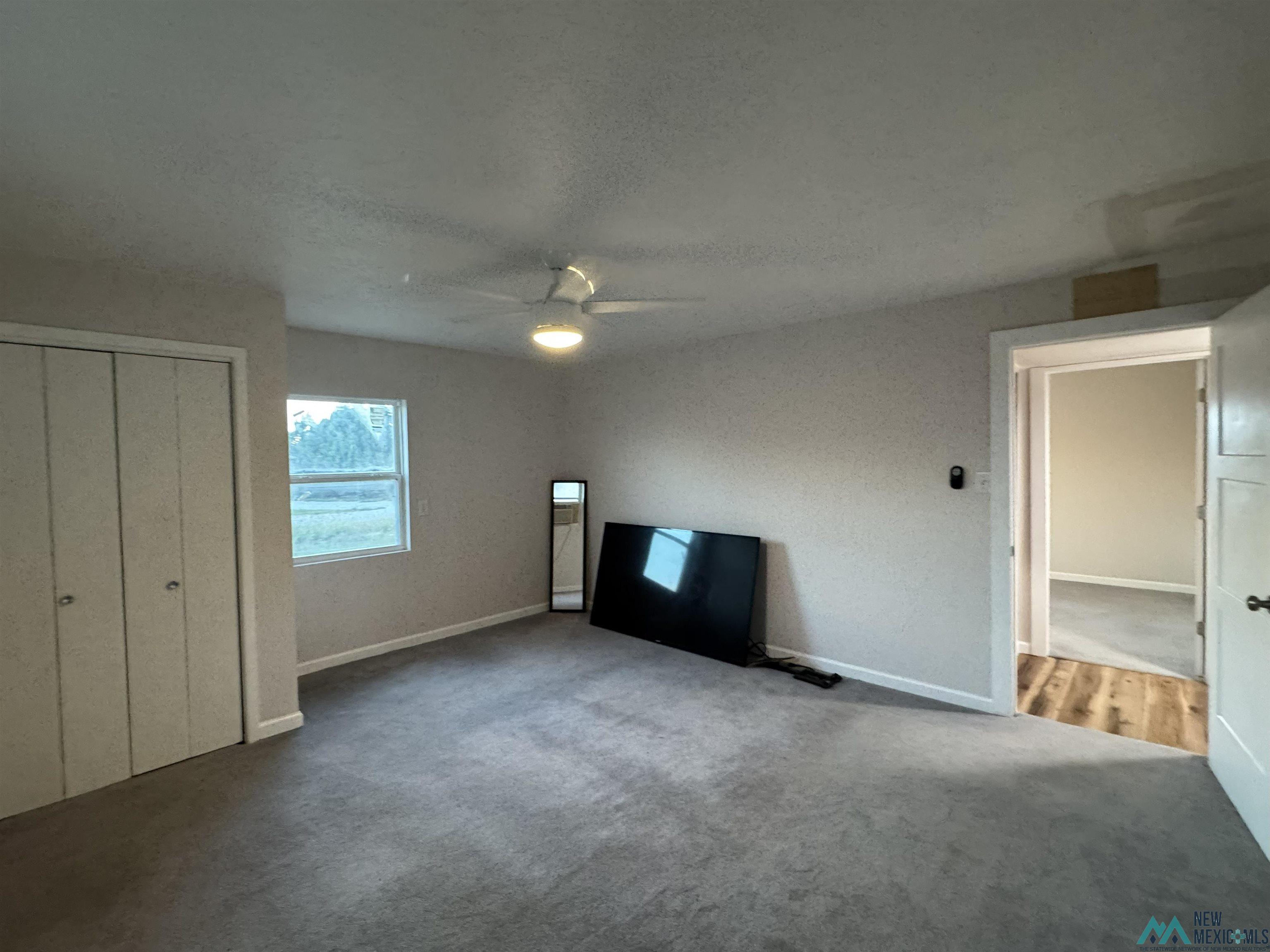 1661 S Roosevelt Road 6 Road