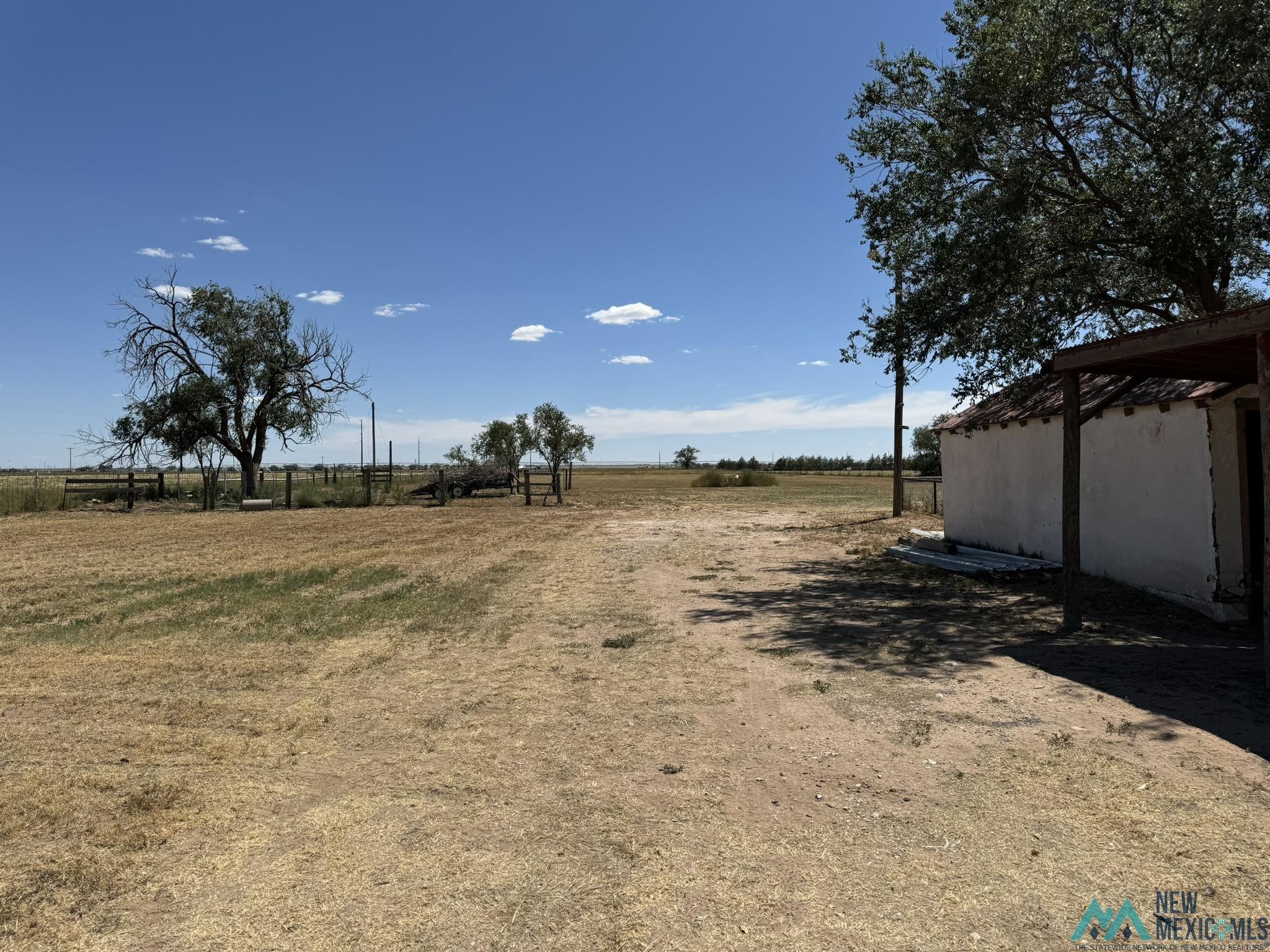 1661 S Roosevelt Road 6 Road