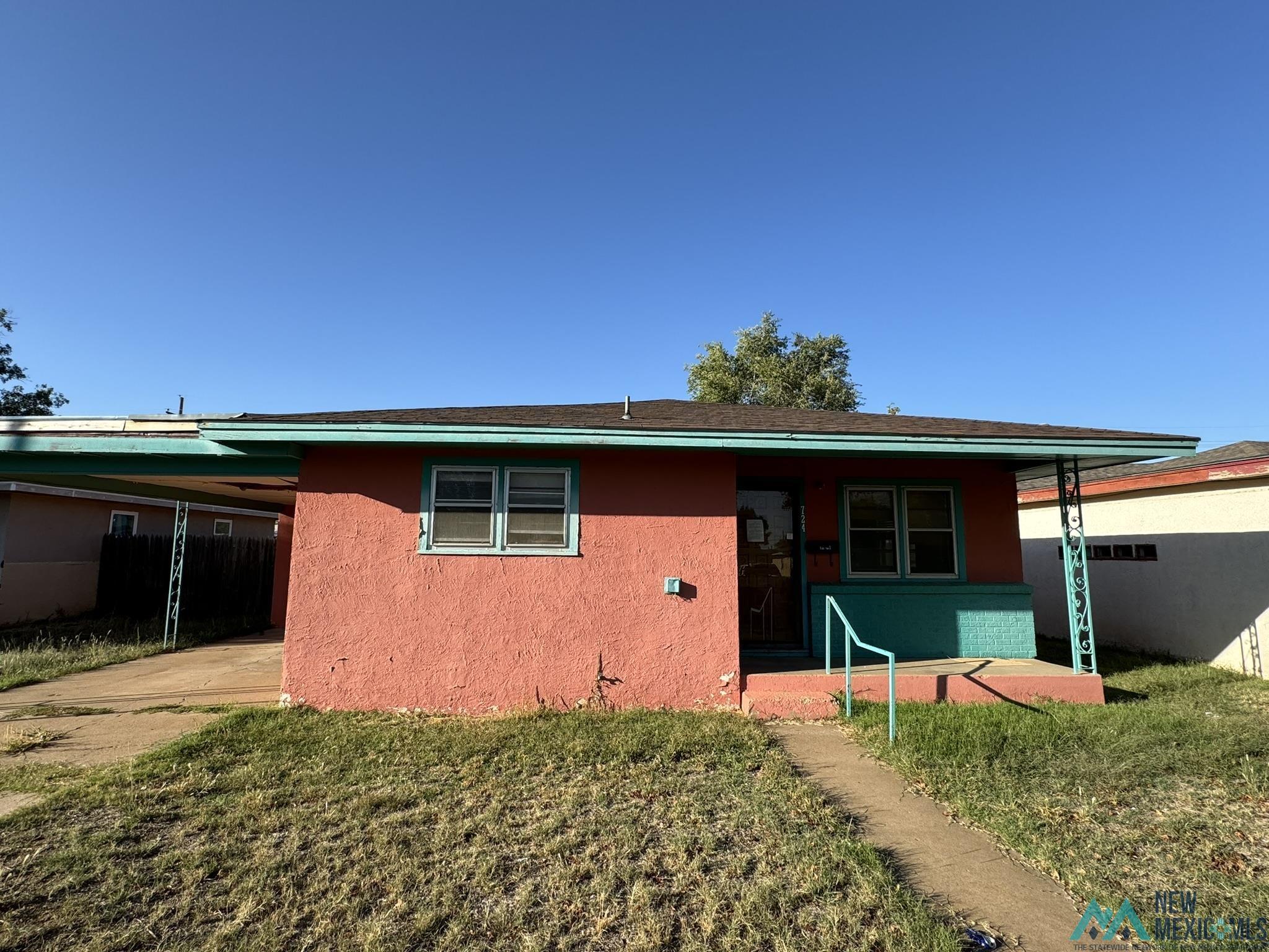724 Sandia Drive