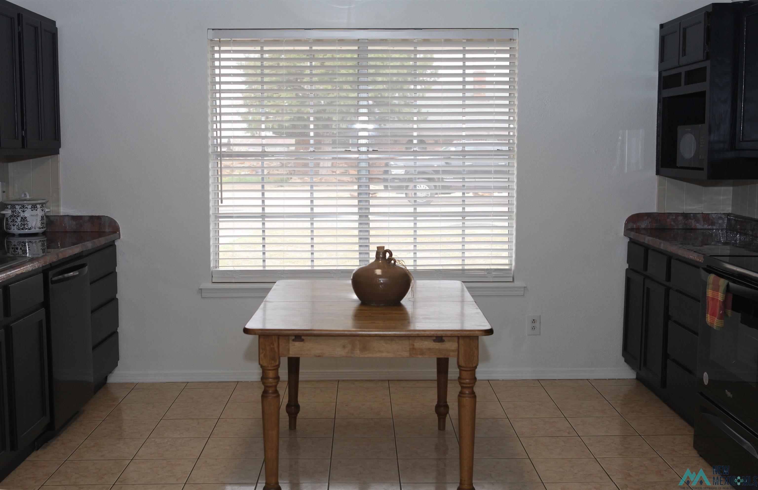 426 W Mesa Vista Street