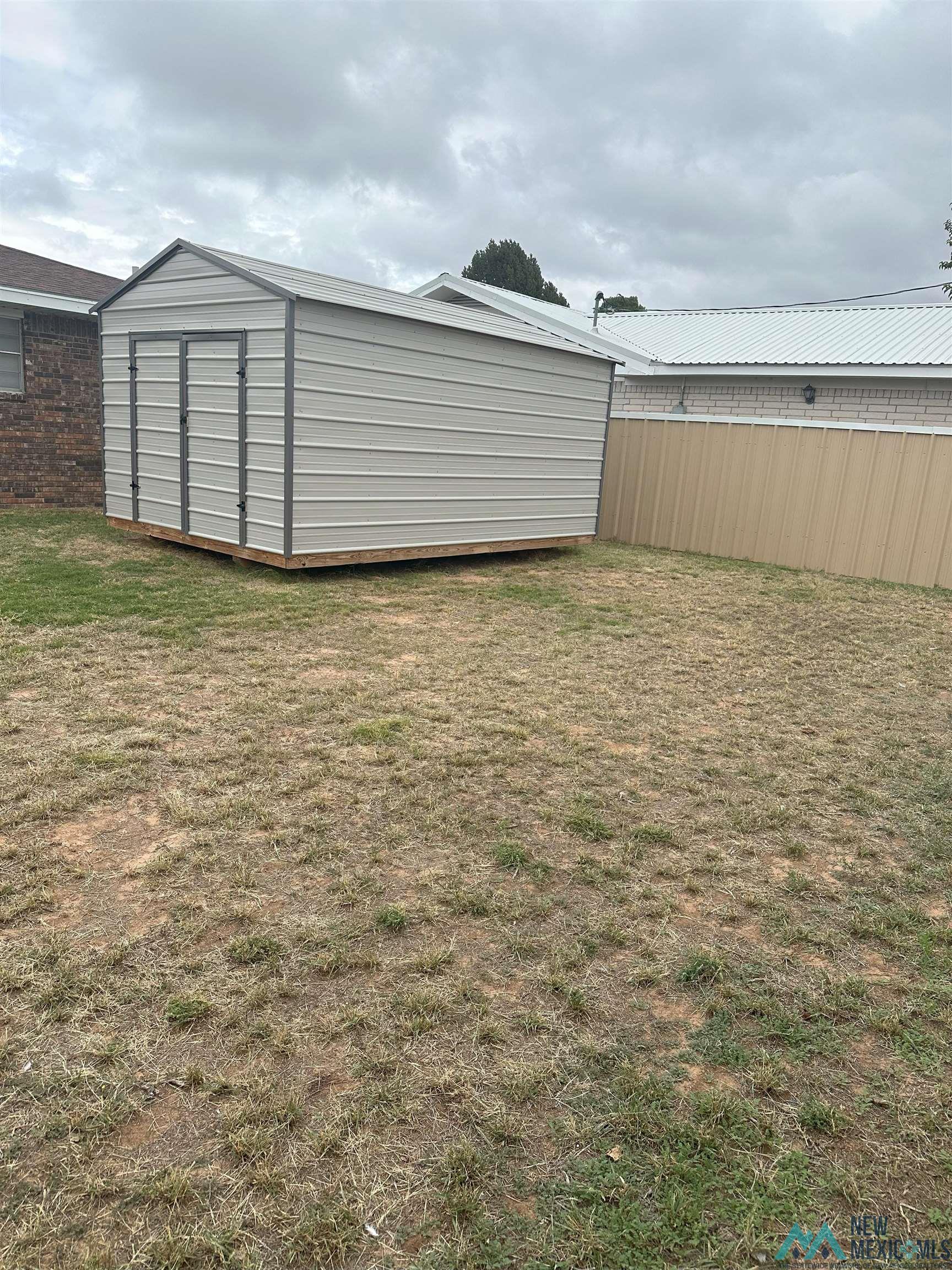 426 W Mesa Vista Street