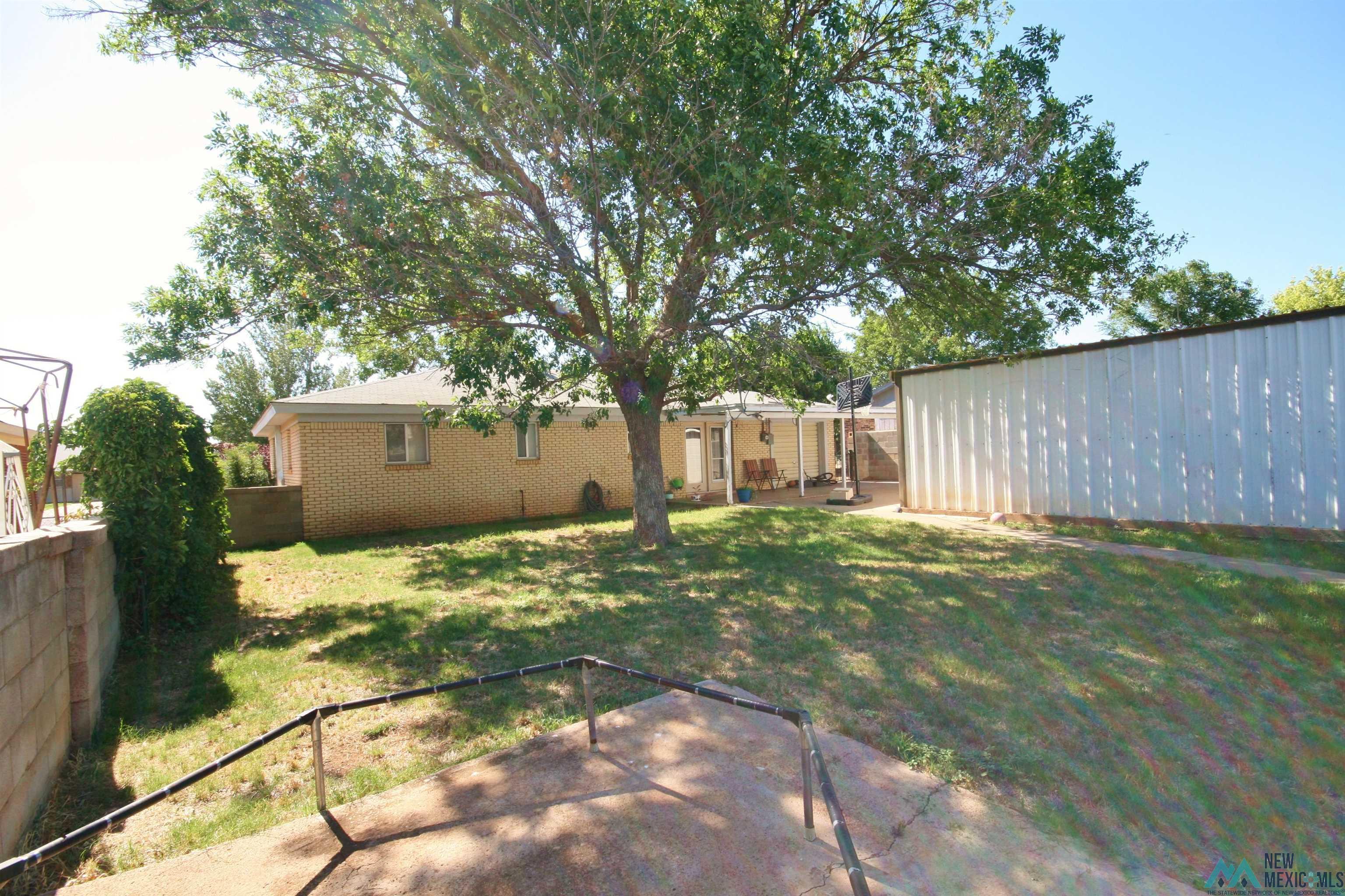 605 Sunland Drive