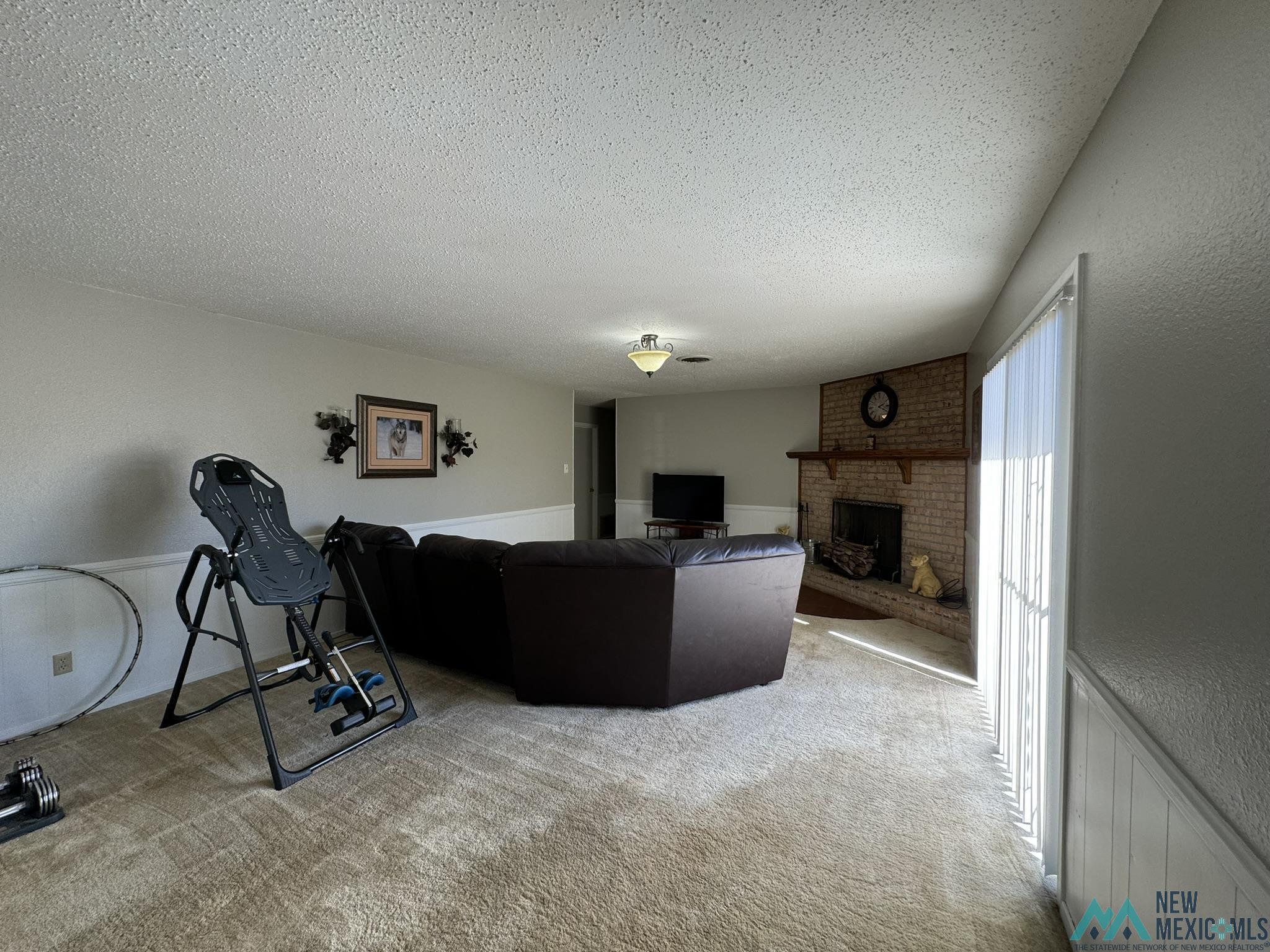 1208 E 3rd Street