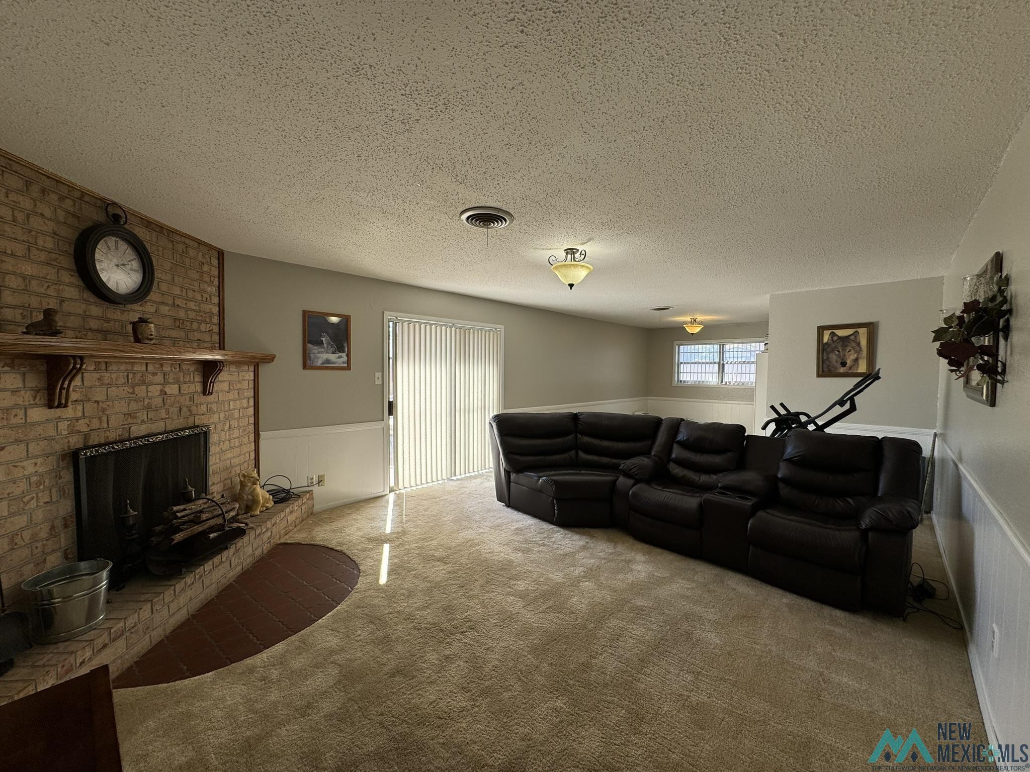 1208 E 3rd Street