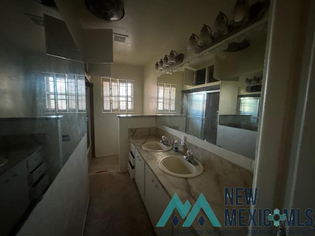 816 W 19th Street