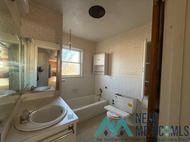 320 E 9th Street