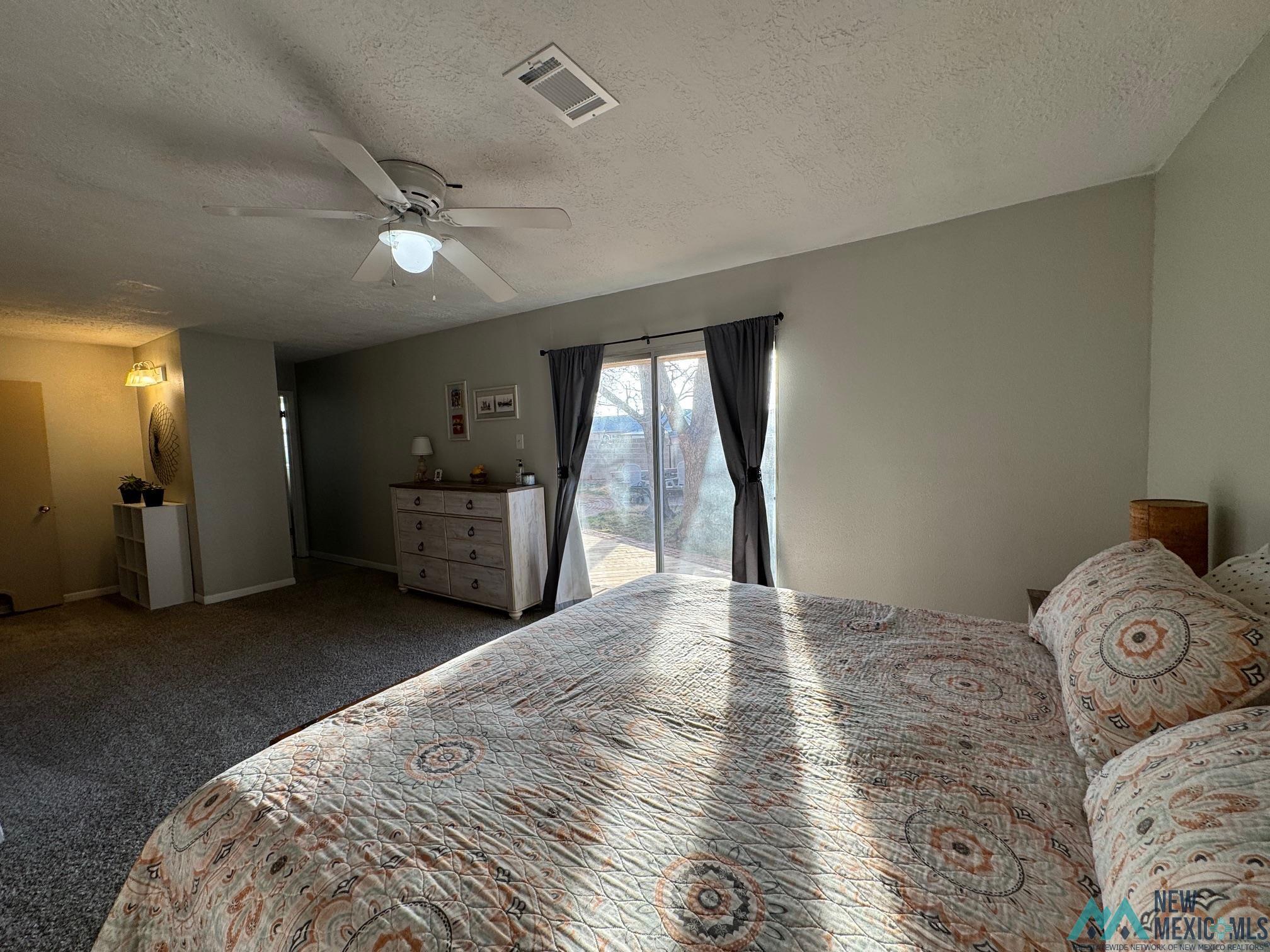 2916 Mandell Circle