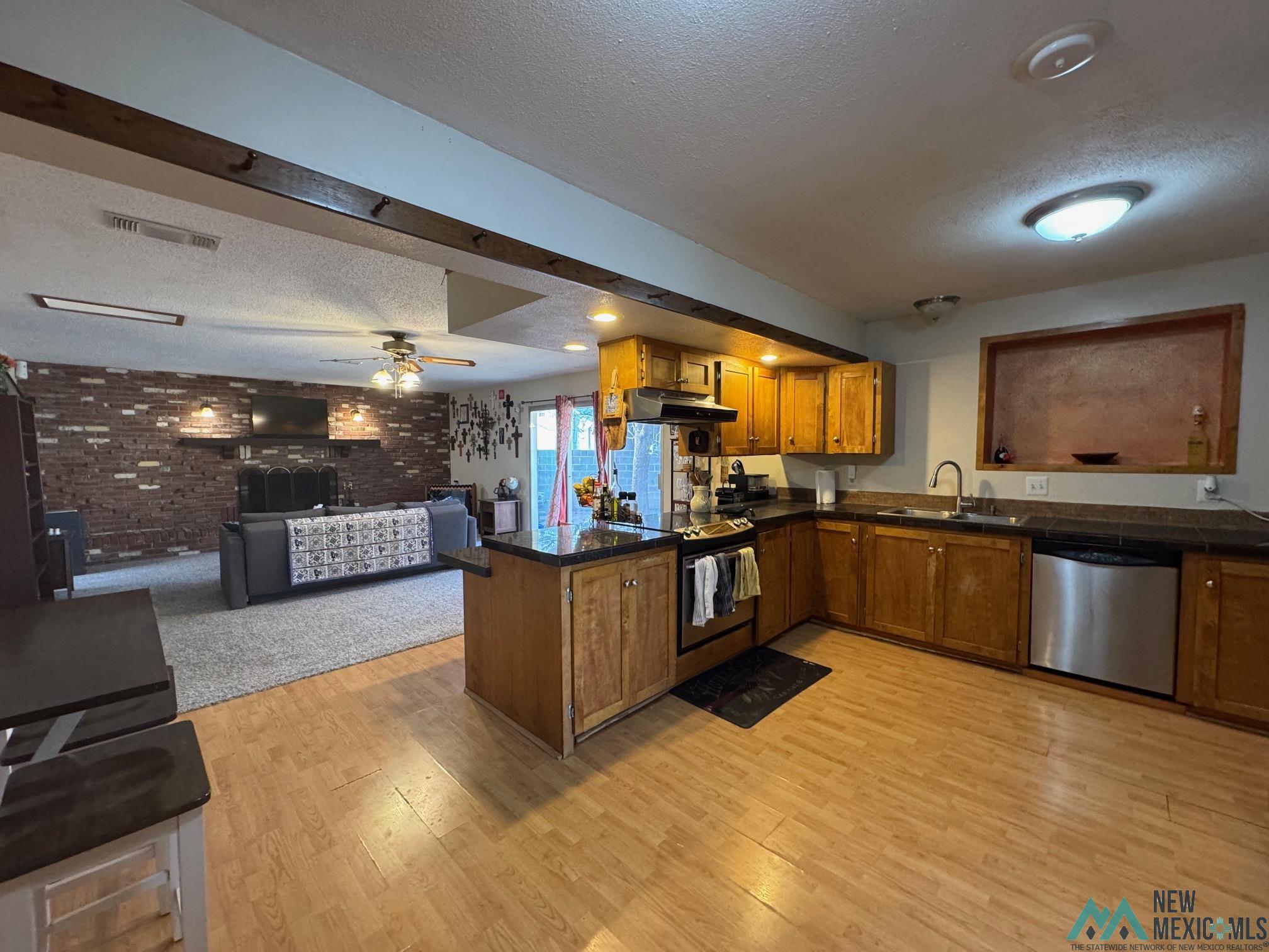 2916 Mandell Circle