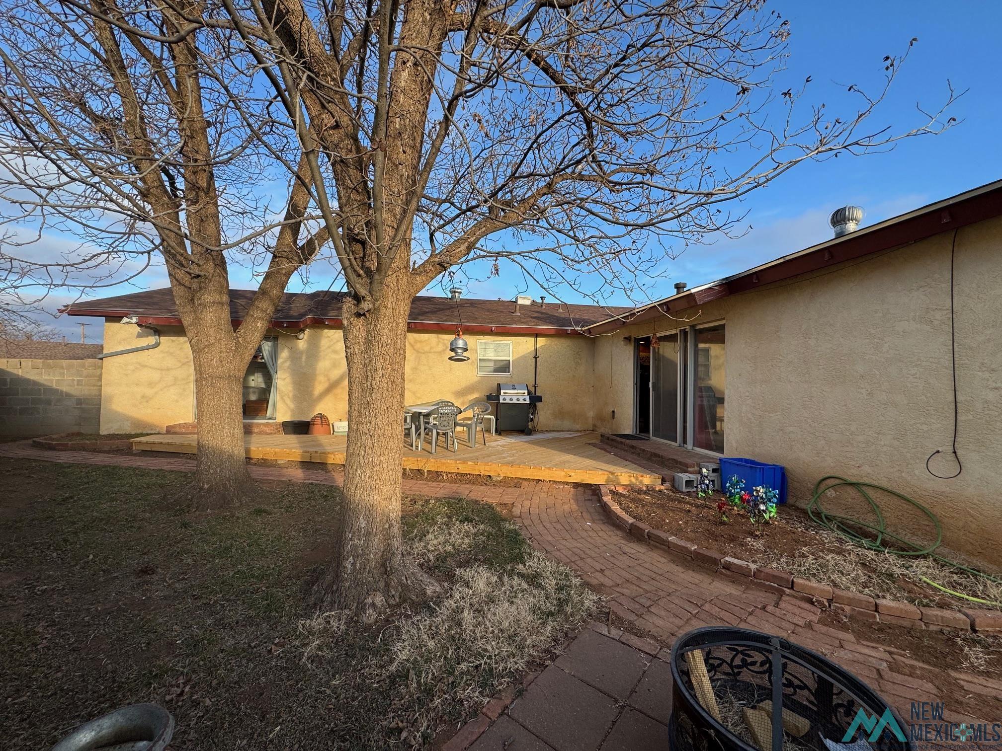 2916 Mandell Circle