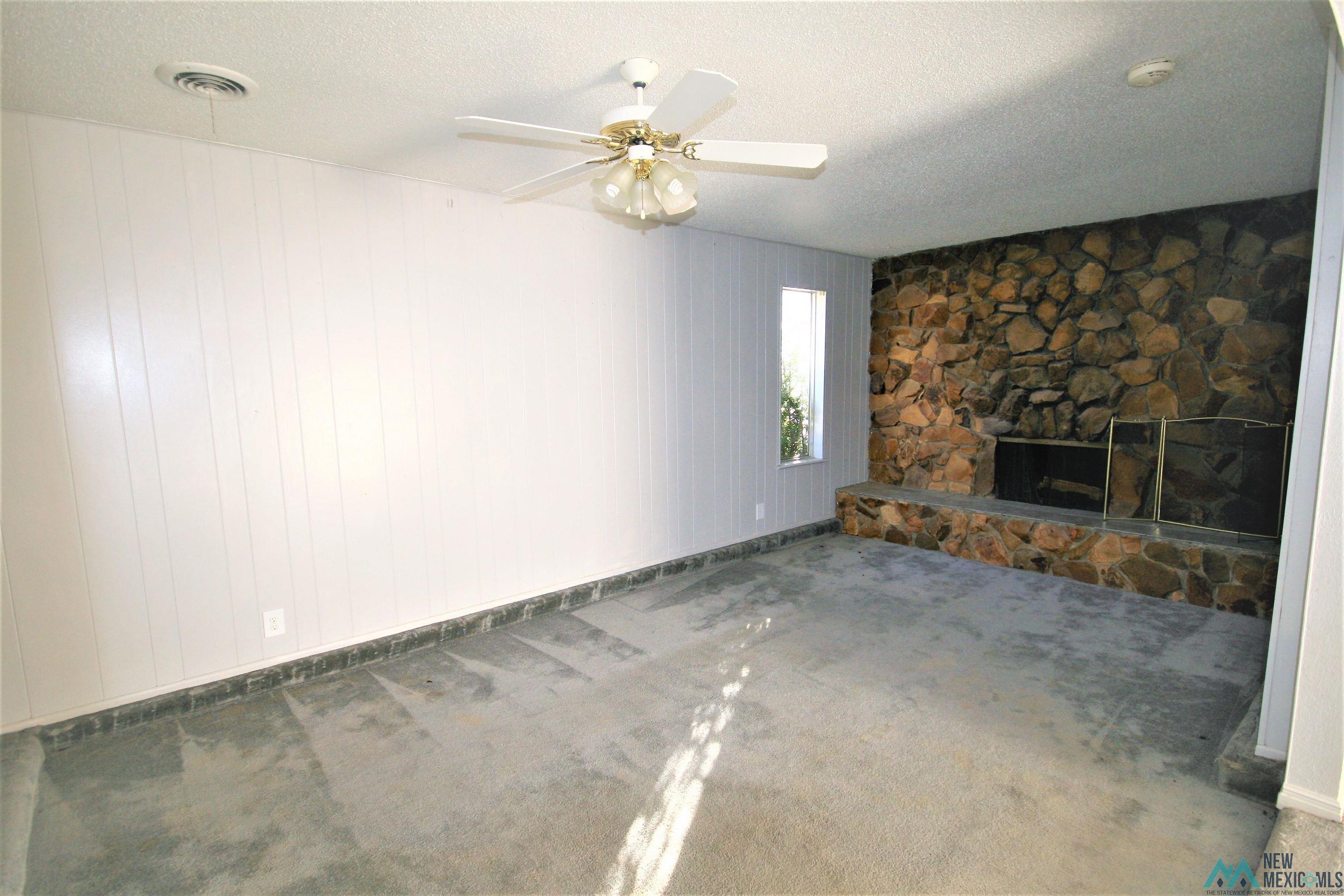 620 Circle Dr. Drive