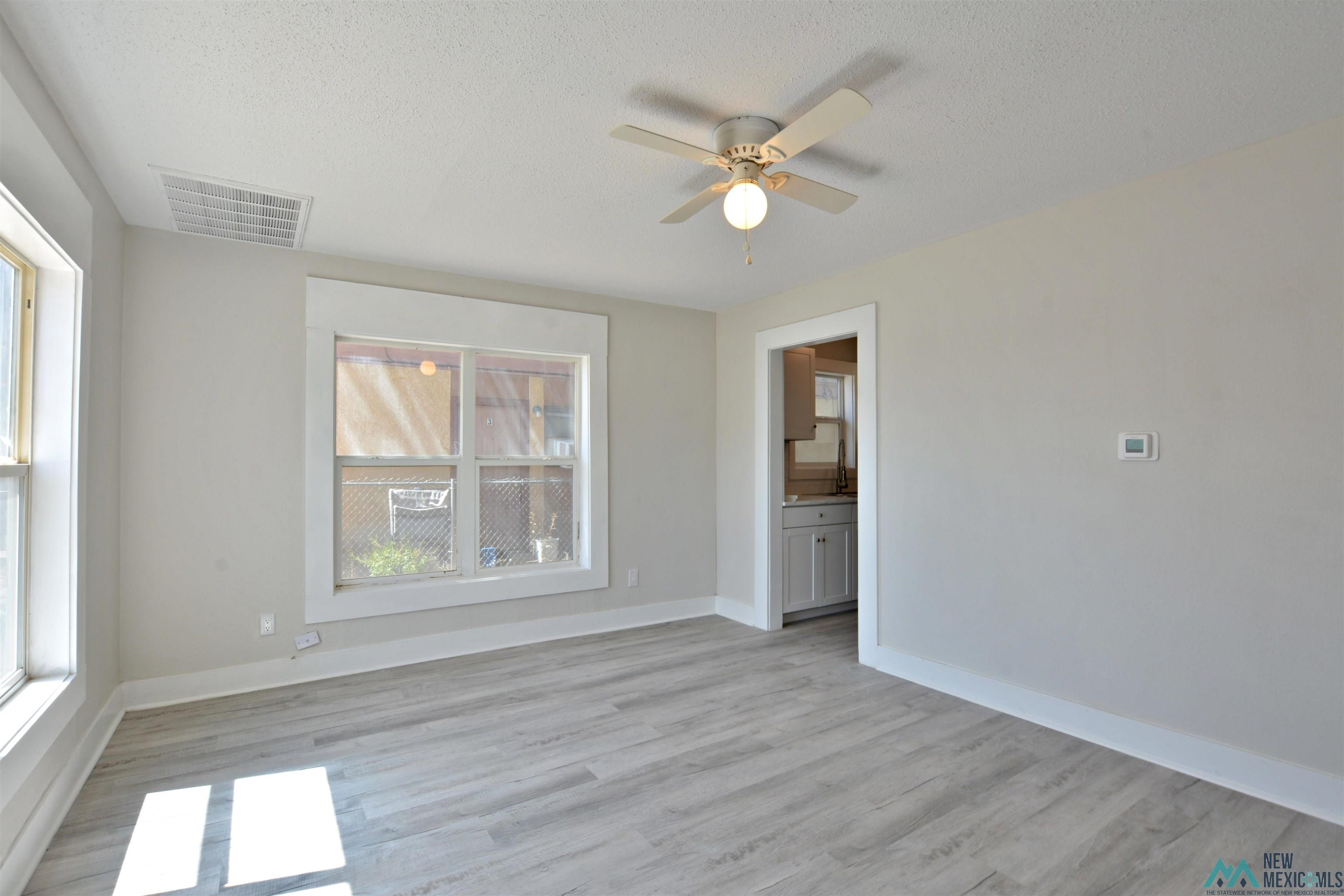 305 and 307 S Ave. D