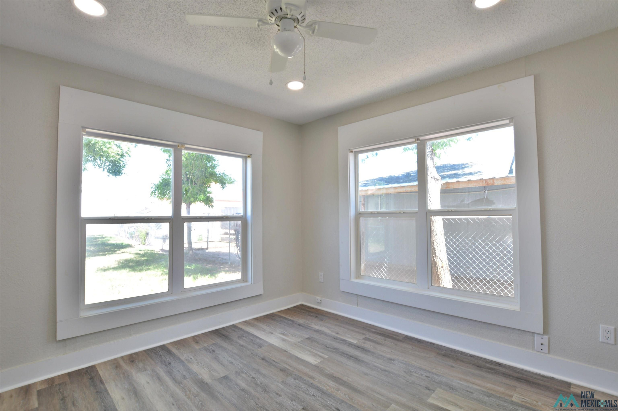 305 and 307 S Ave. D