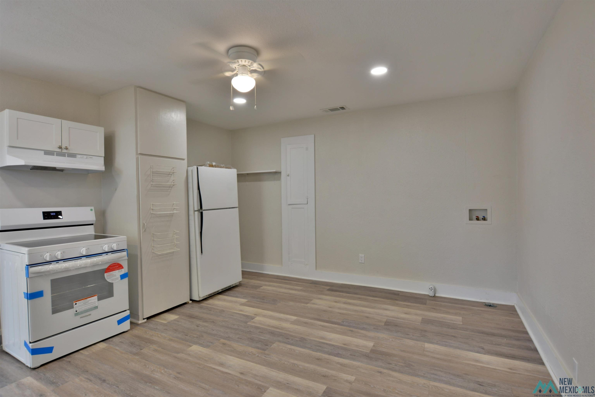 305 and 307 S Ave. D