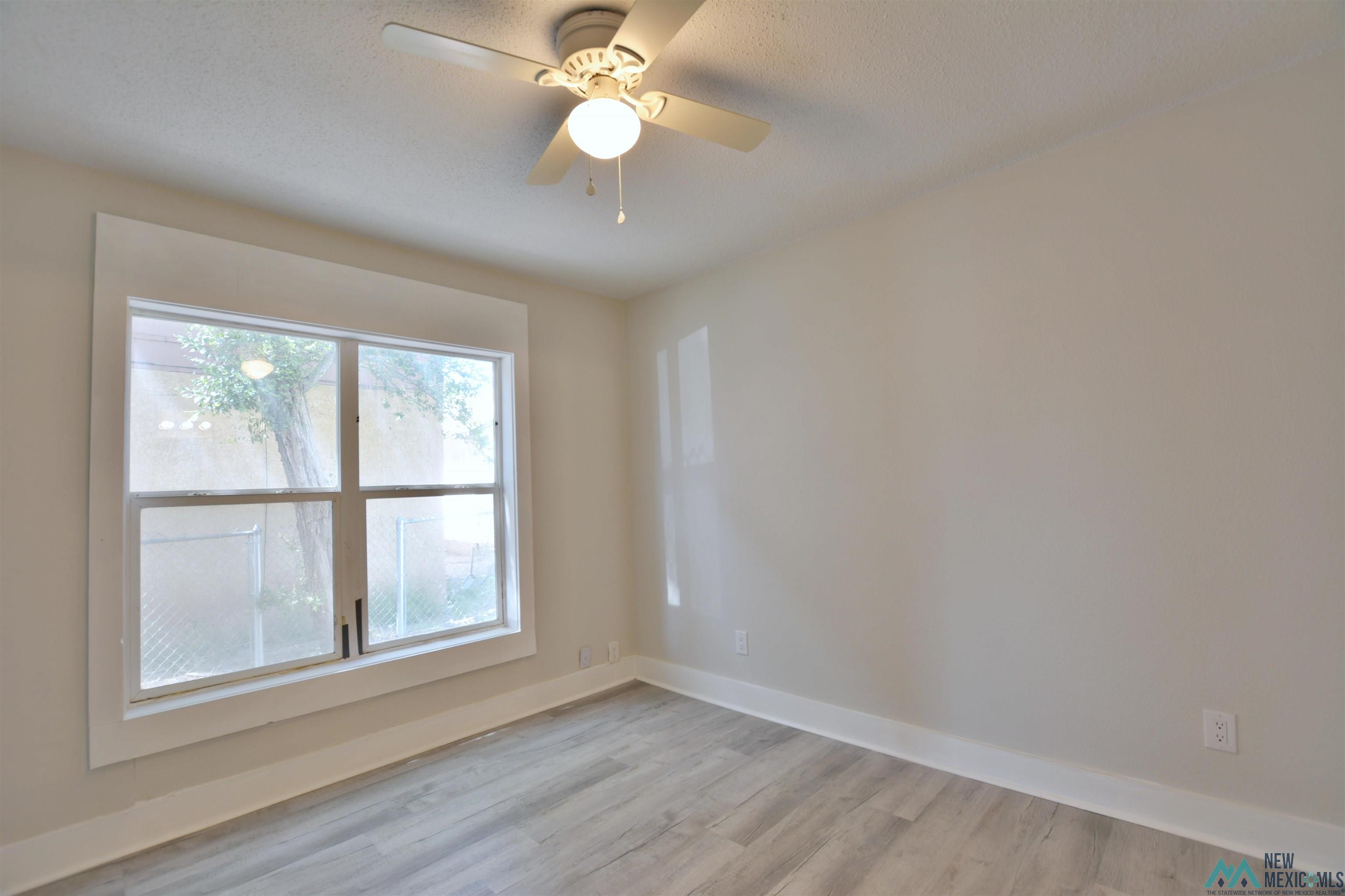305 and 307 S Ave. D