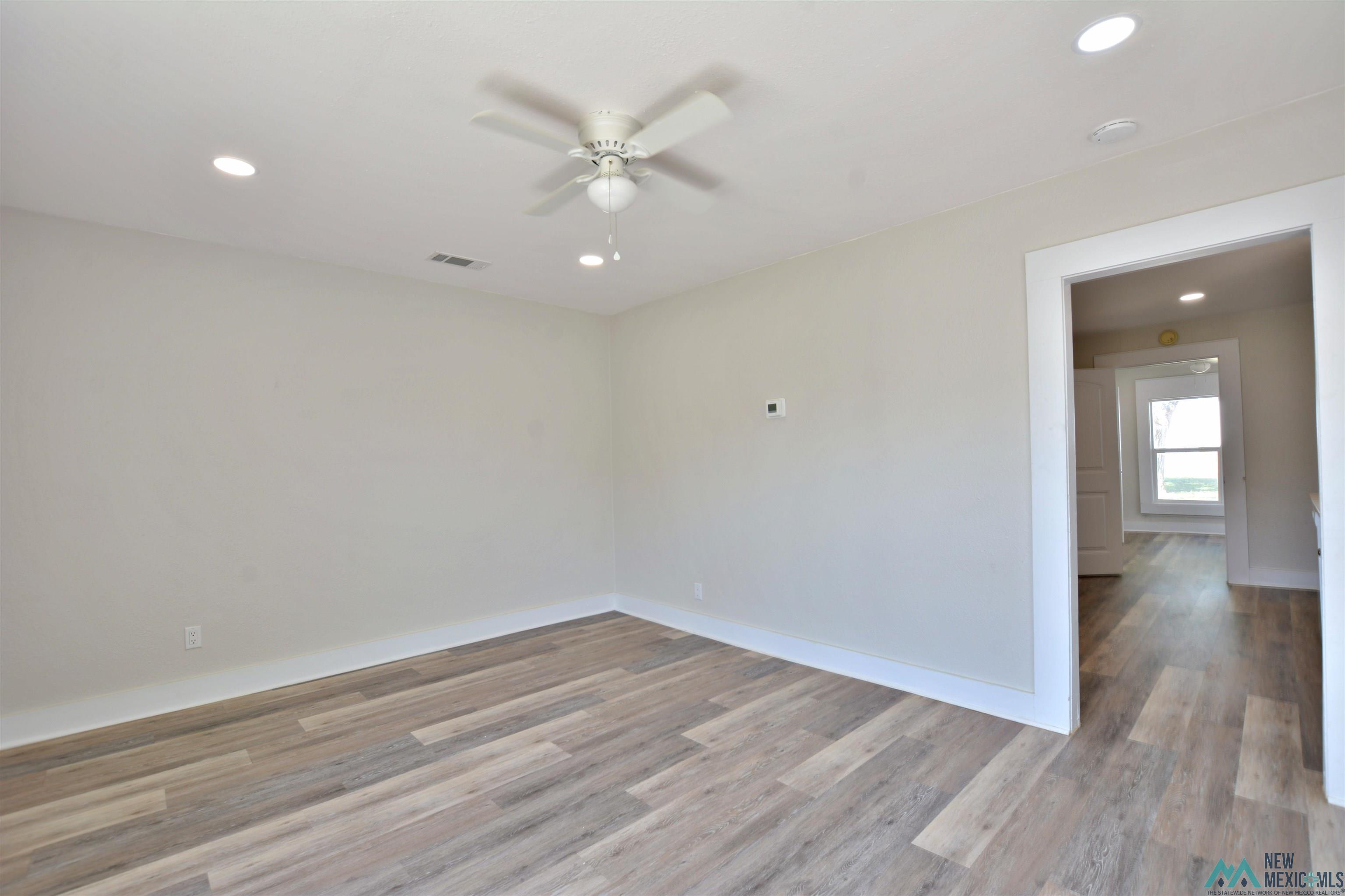 305 and 307 S Ave. D