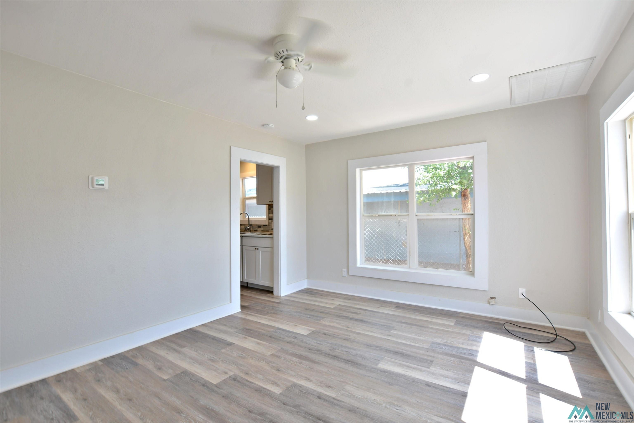 305 and 307 S Ave. D