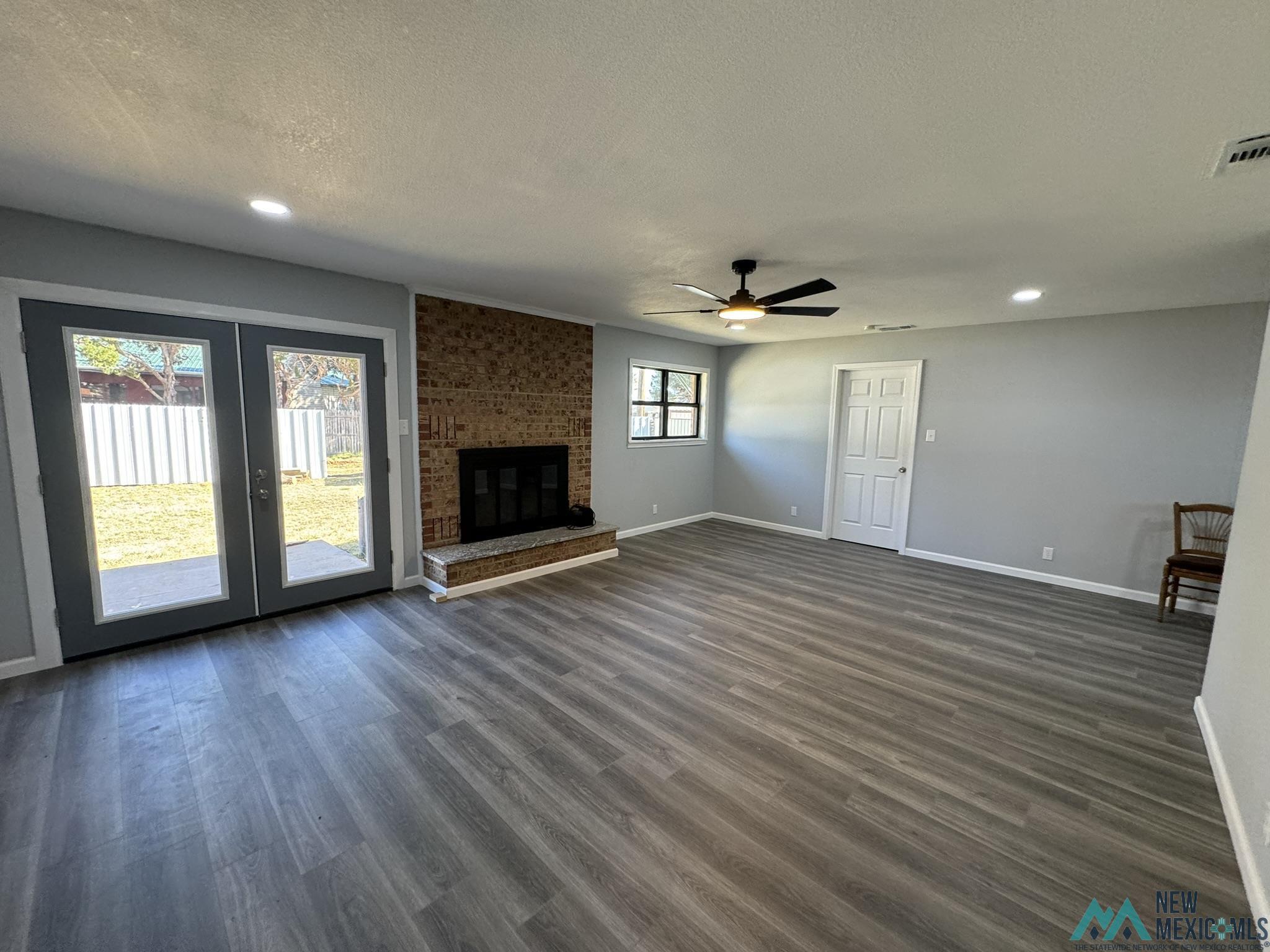 1201 W Yucca Drive