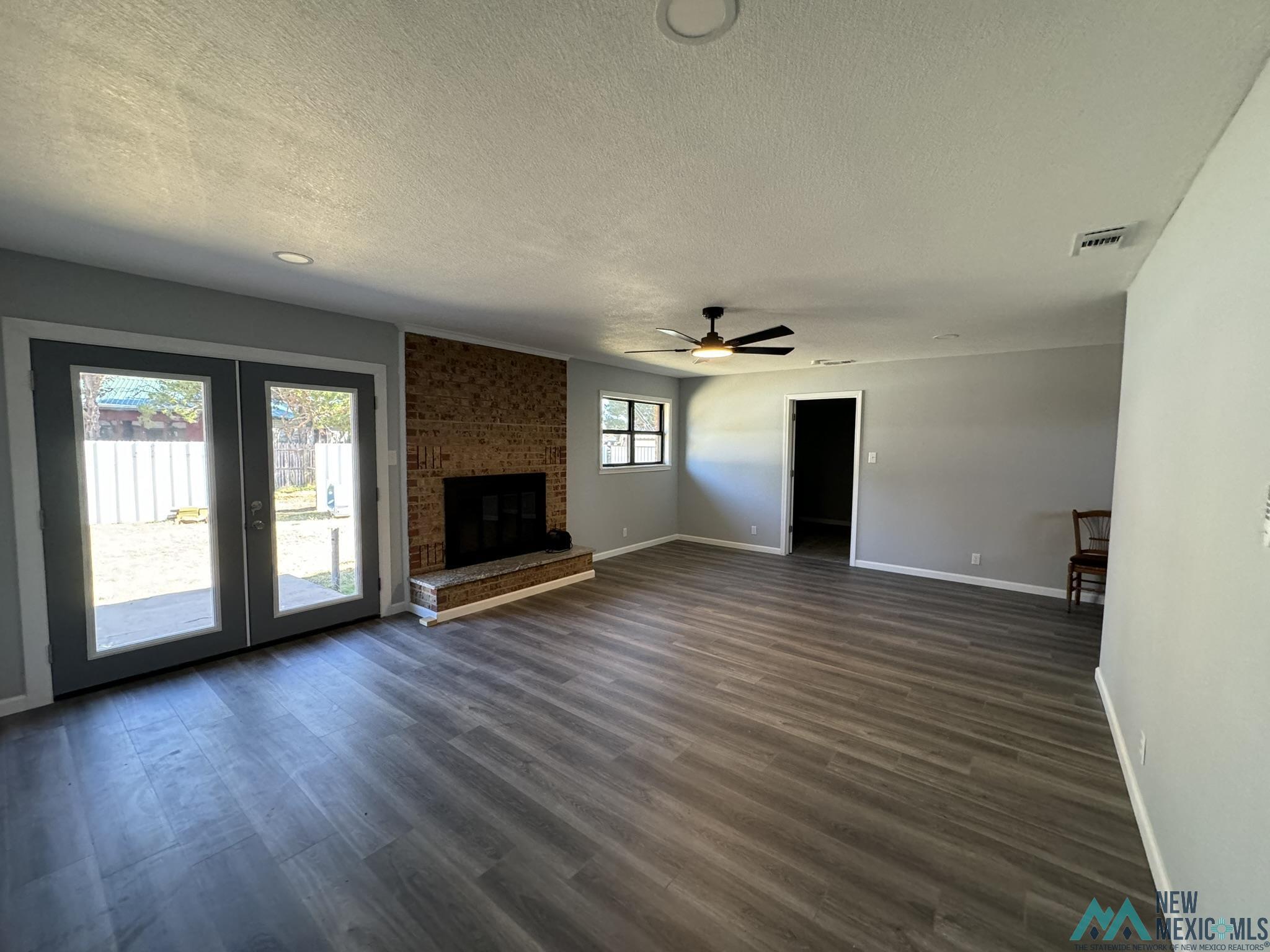 1201 W Yucca Drive