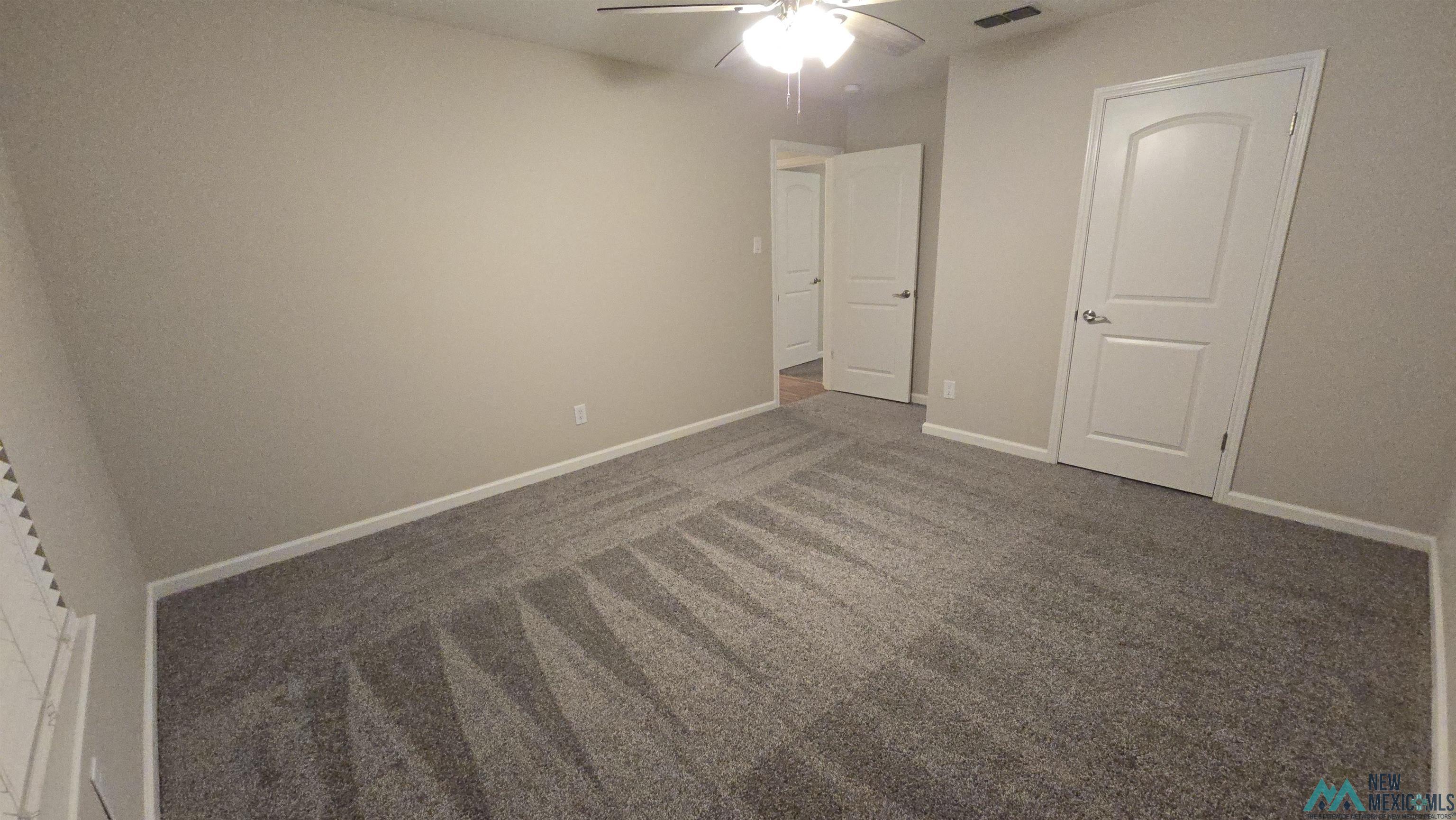 909 Rosewood Drive