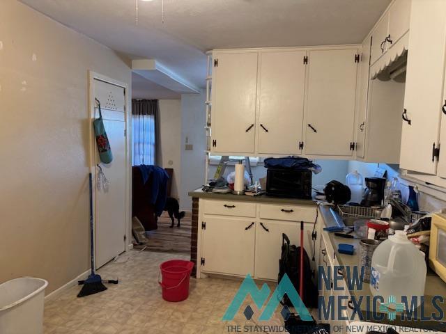528 W 16th Lane