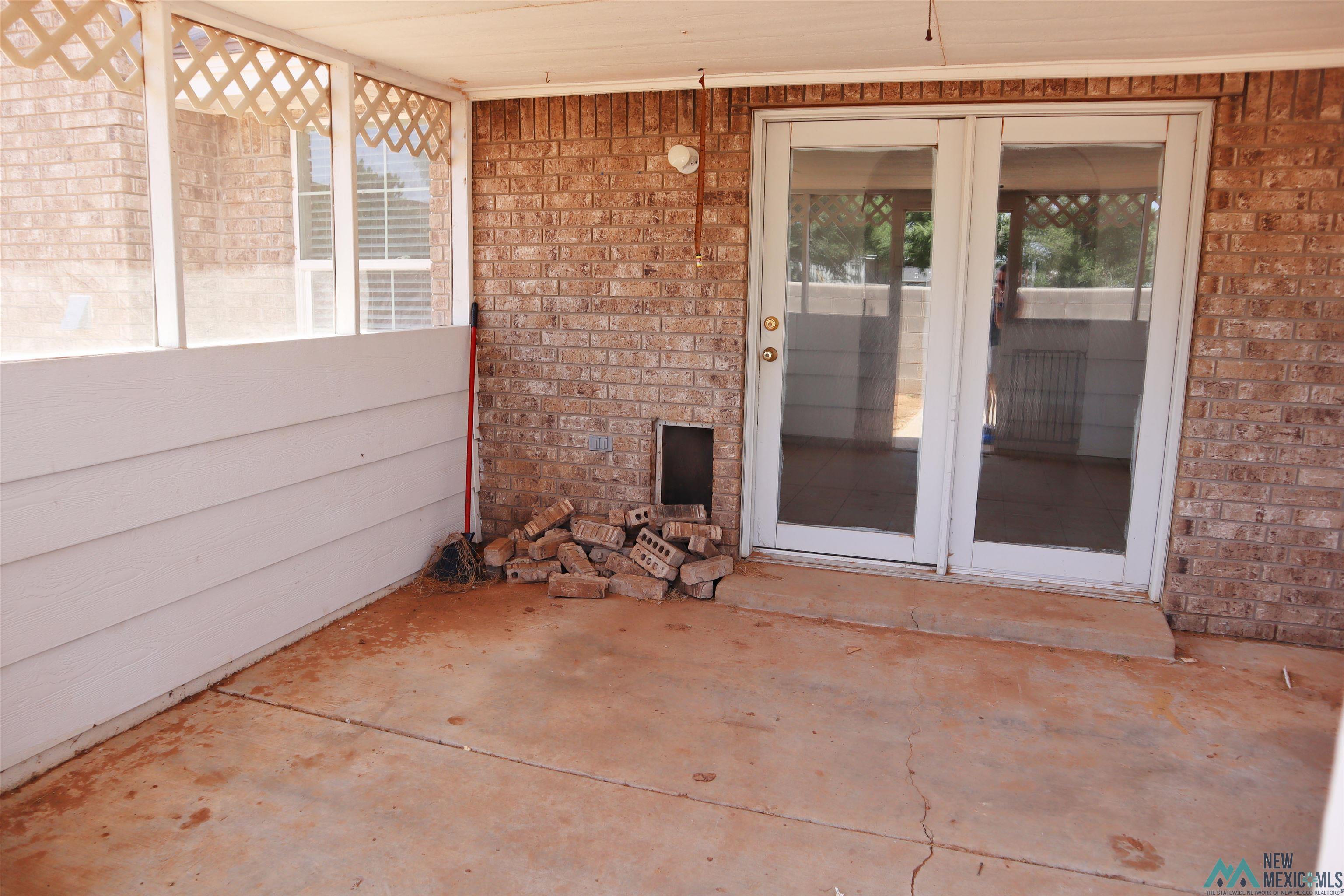 2120 S Roosevelt Rd 4 Lane, Portales