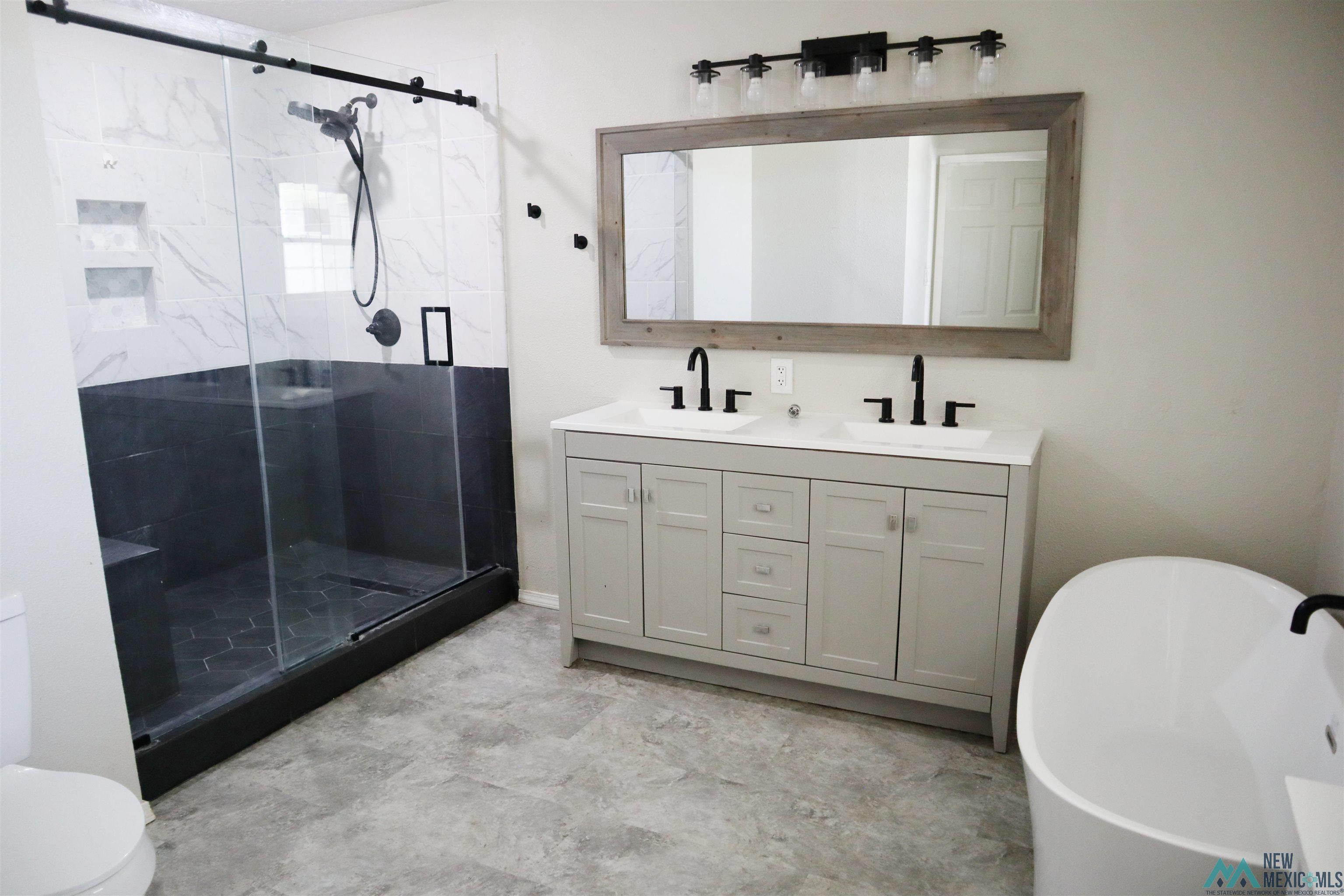 2120 S Roosevelt Rd 4 Lane, Portales