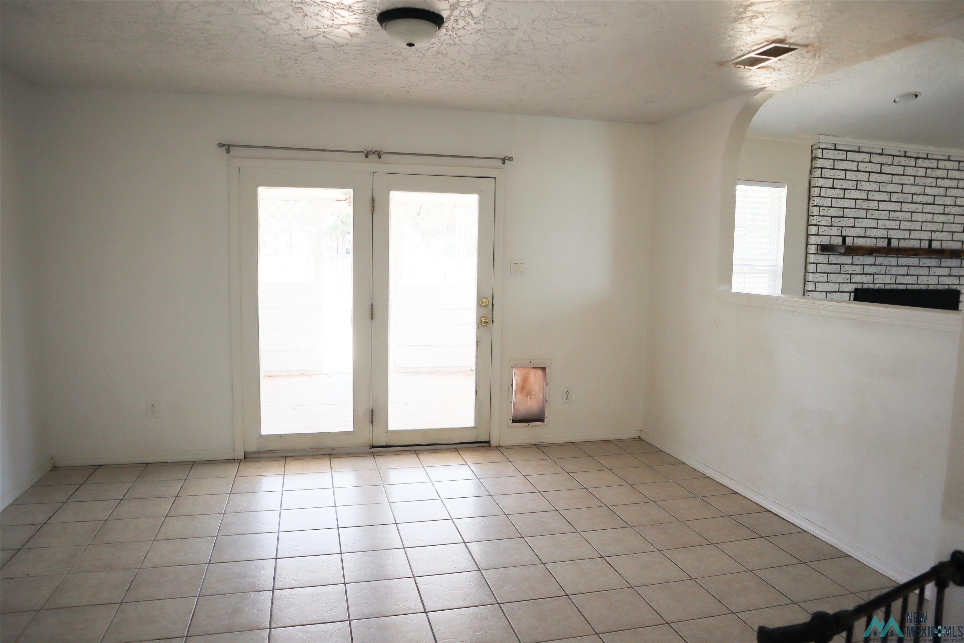 2120 S Roosevelt Rd 4 Lane, Portales