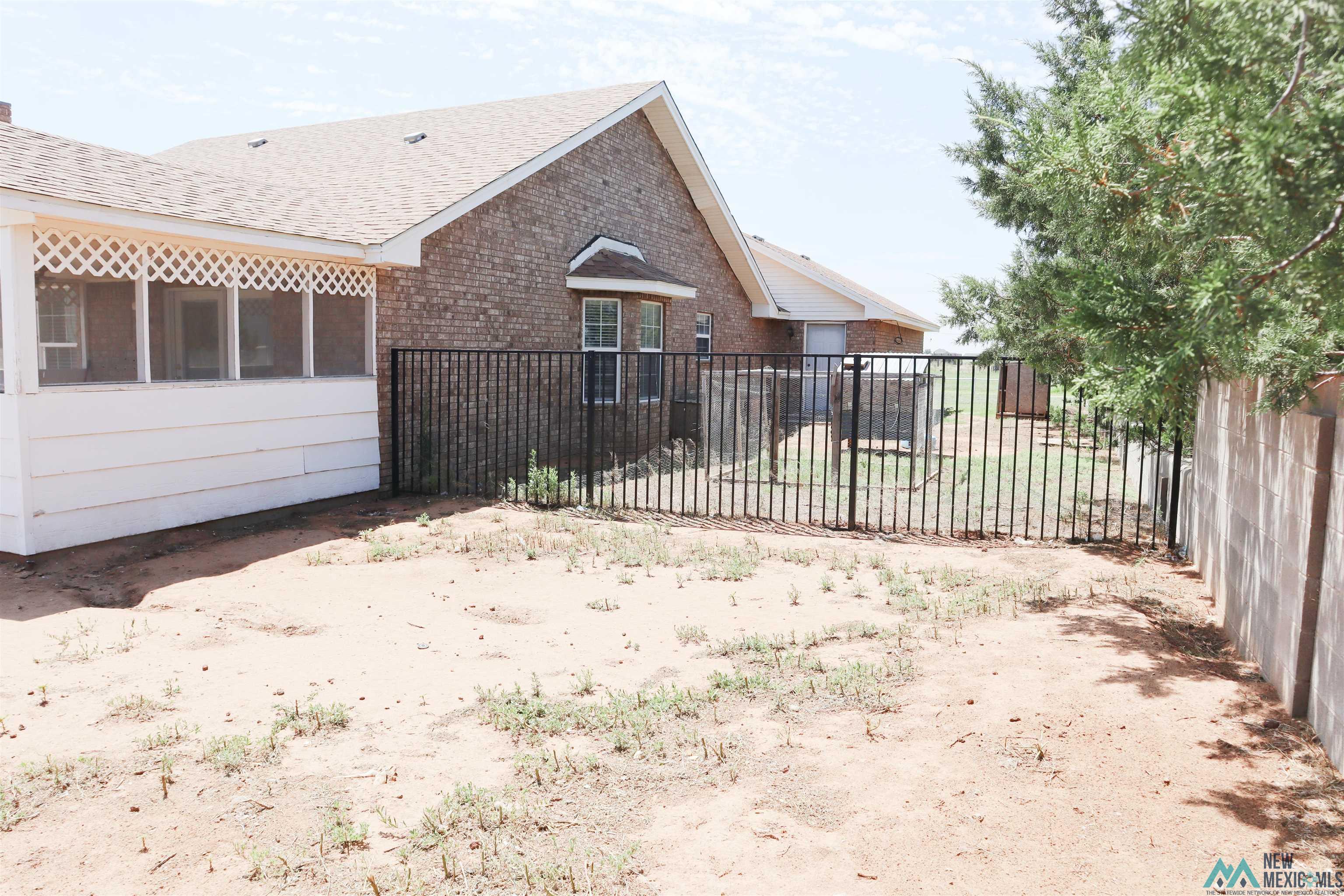 2120 S Roosevelt Rd 4 Lane, Portales