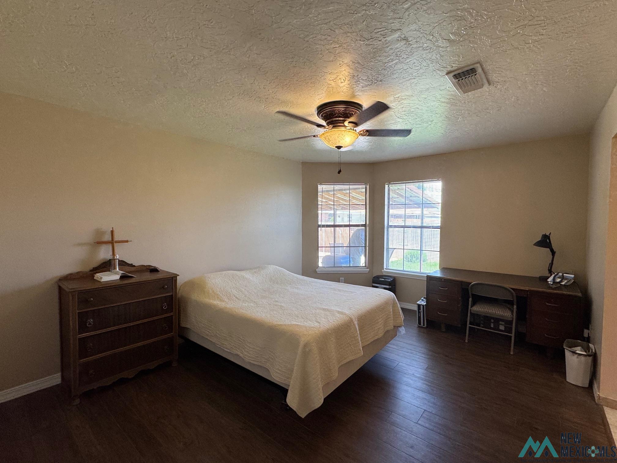 1605 Windsor Way Way