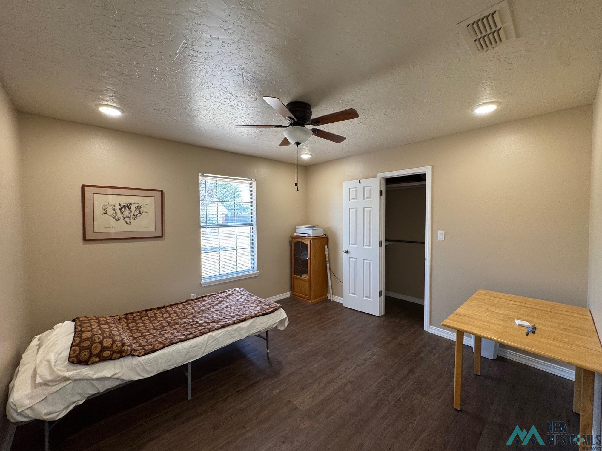 1605 Windsor Way Way