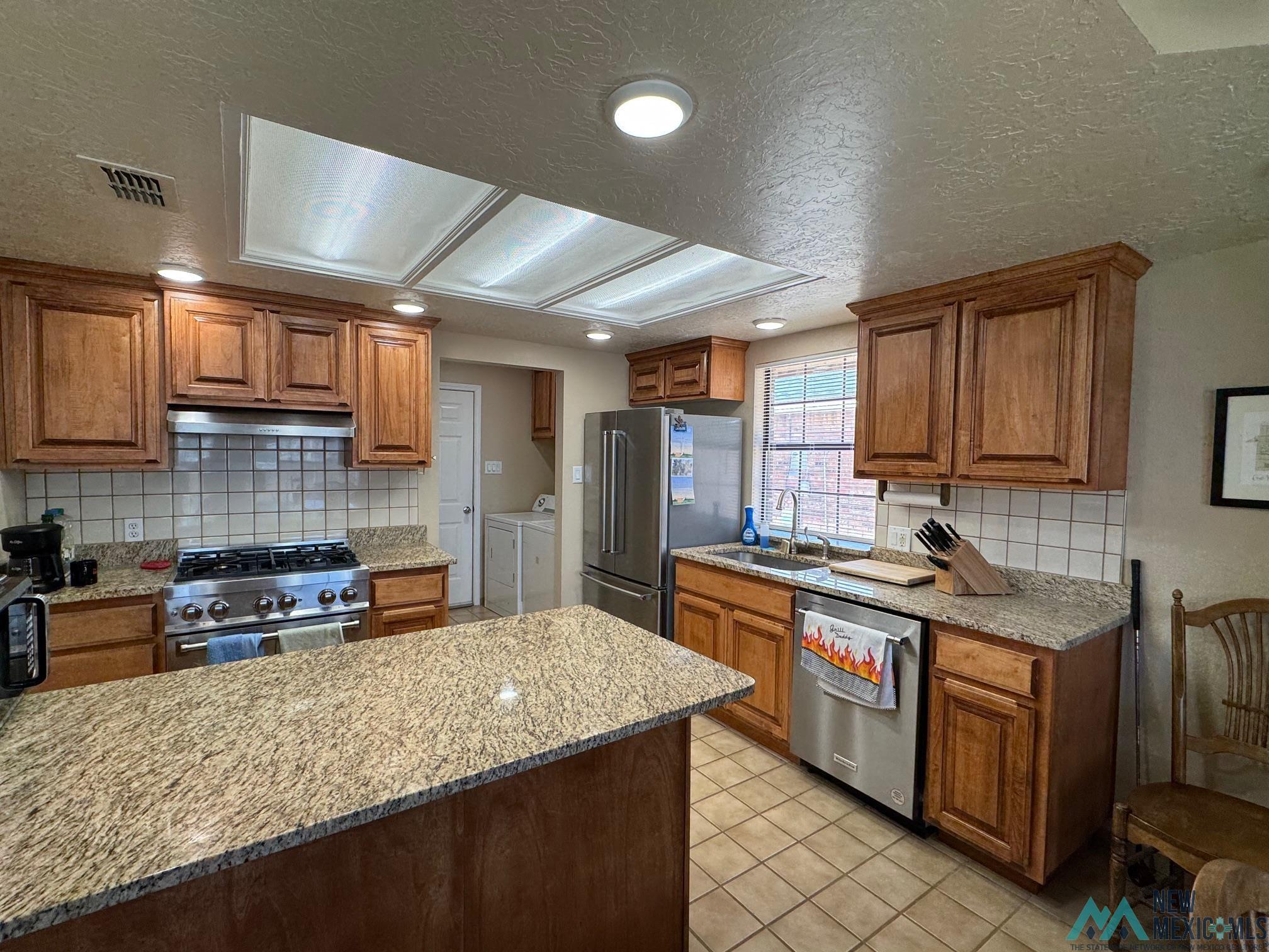 1605 Windsor Way Way