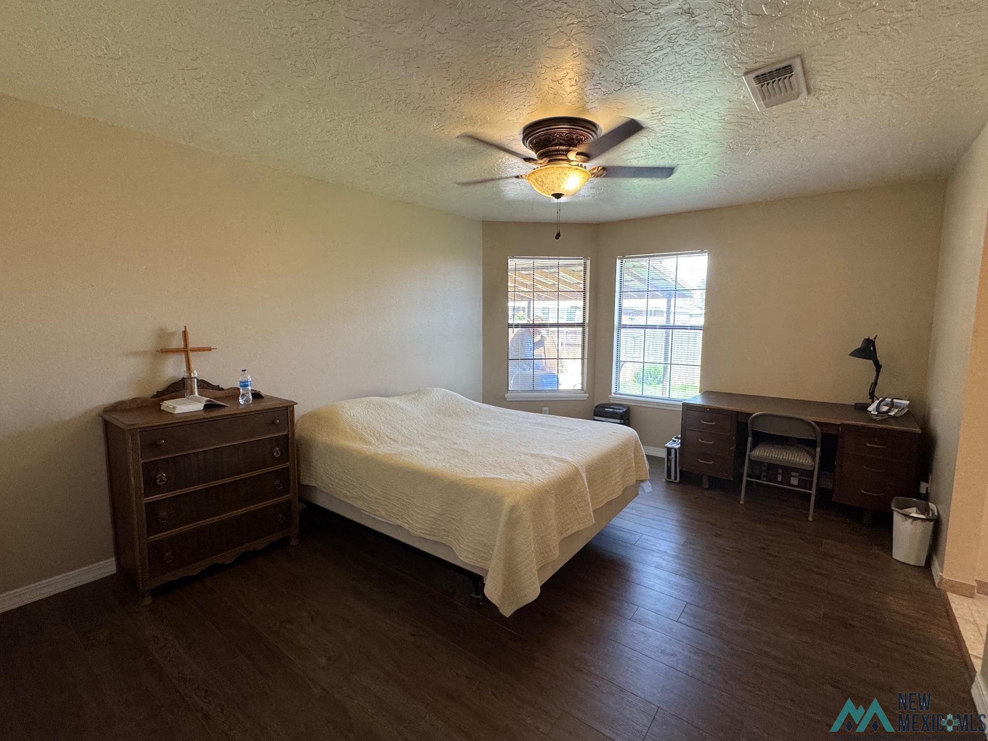 1605 Windsor Way Way