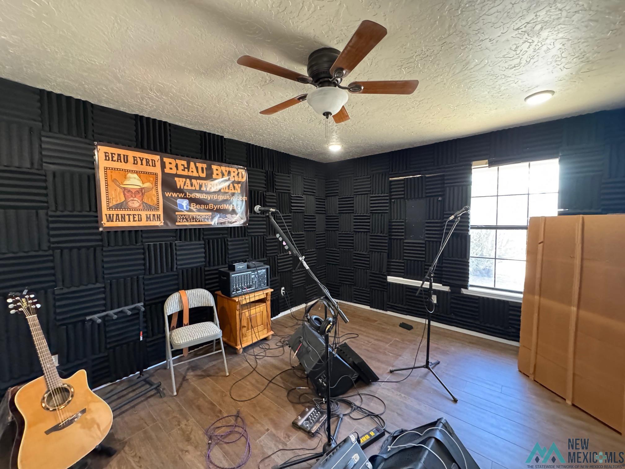 1605 Windsor Way Way