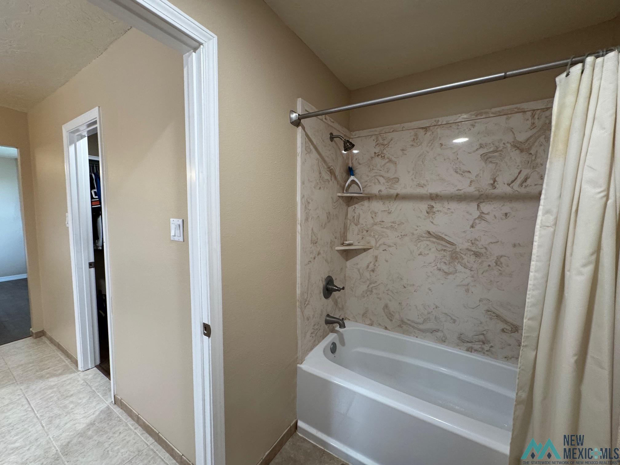 1605 Windsor Way Way