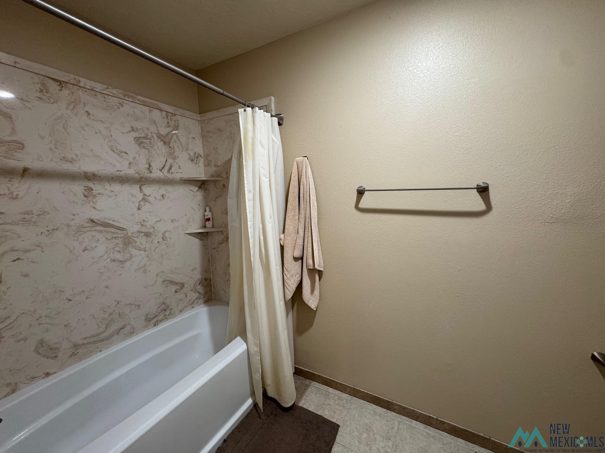 1605 Windsor Way Way